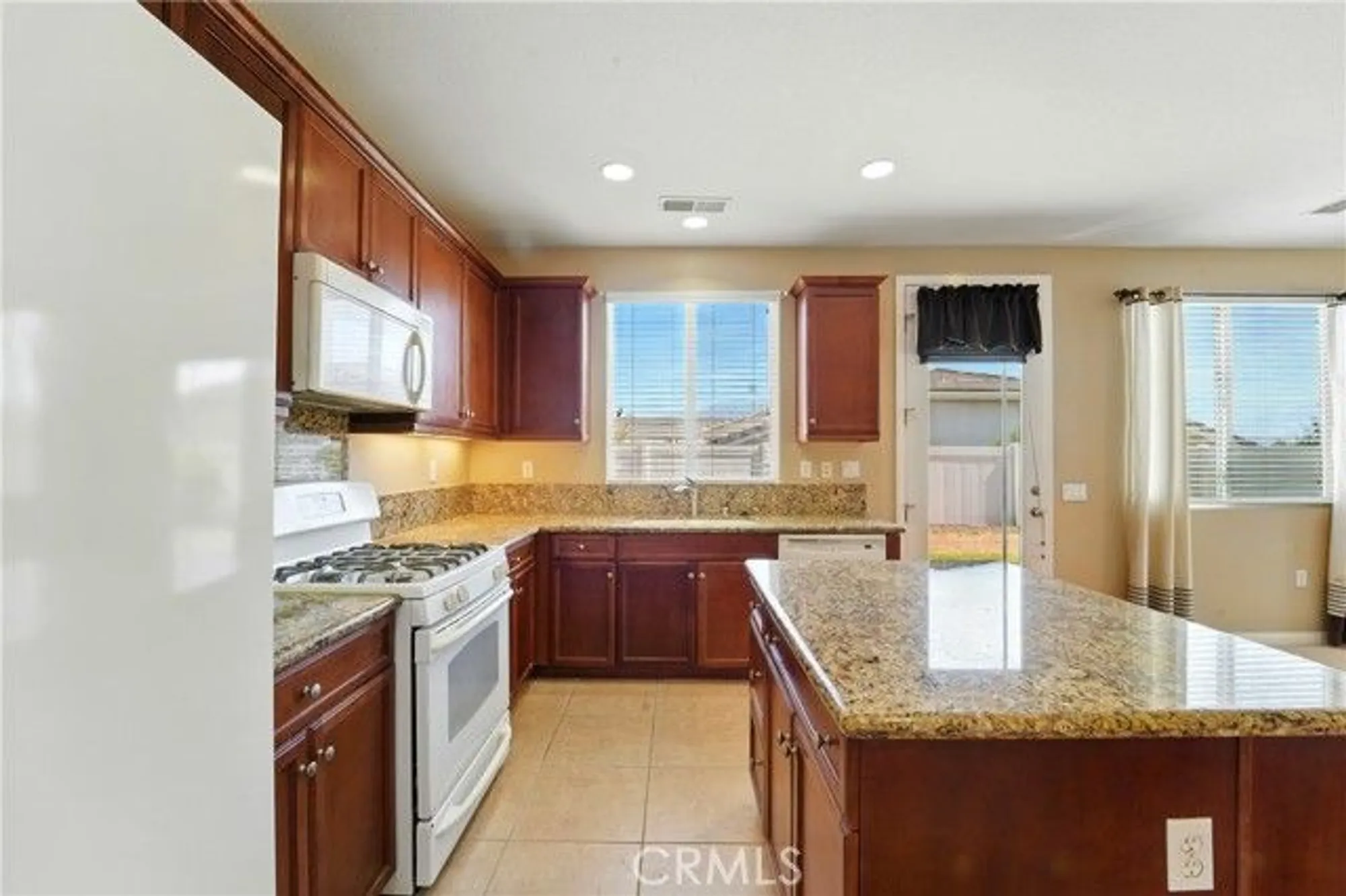 Property Slideshow image 11 of 74 | 1544 big bend, Beaumont, CA, 92223