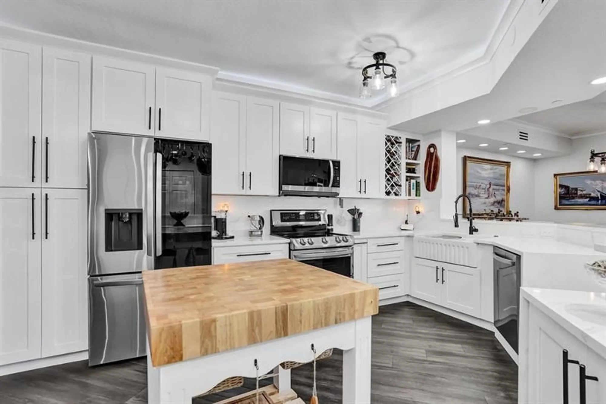 Property Slideshow image 10 of 57 | 7755 yardley dr 209, Tamarac, FL, 33321