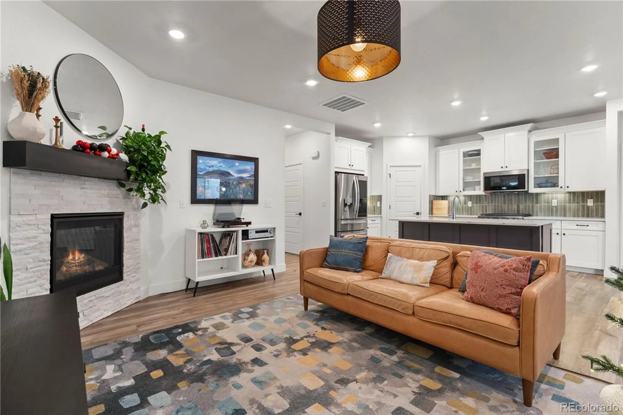 Property Slideshow image 15 of 49 | 483 white sand trl, Castle Rock, CO, 80104