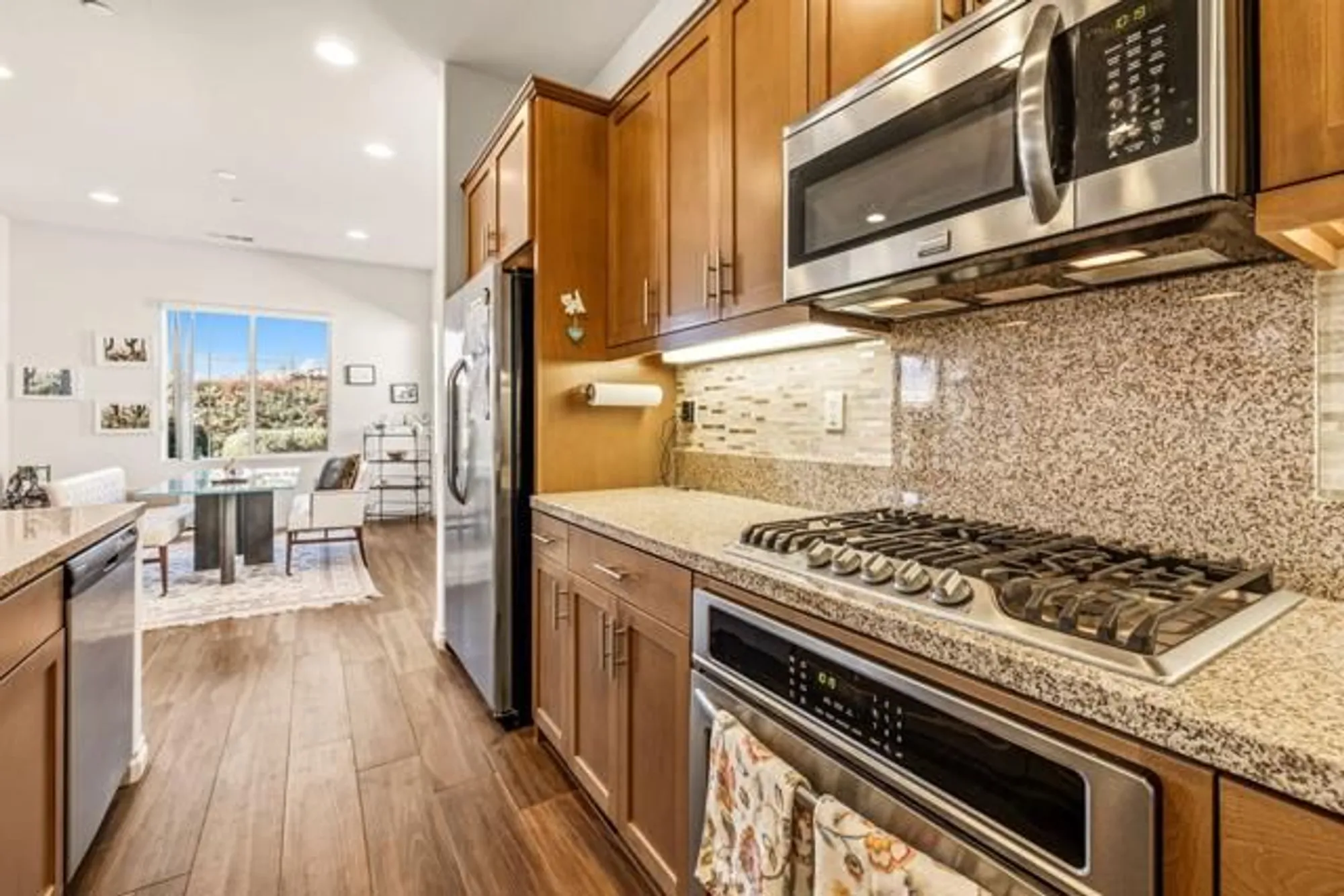 Property Slideshow image 5 of 55 | 3923 via amalfi, Palm Desert, CA, 92260