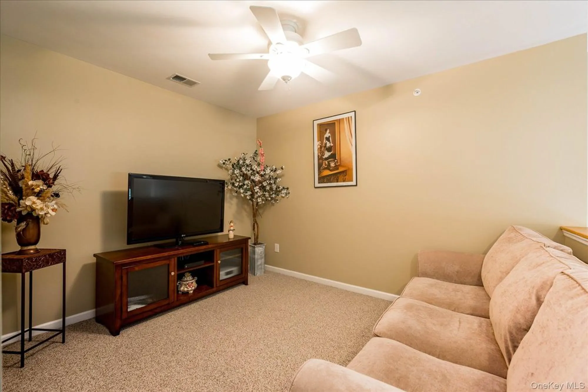 Property Slideshow image 13 of 21 | 43 halley ln, Miller Place, NY, 11764