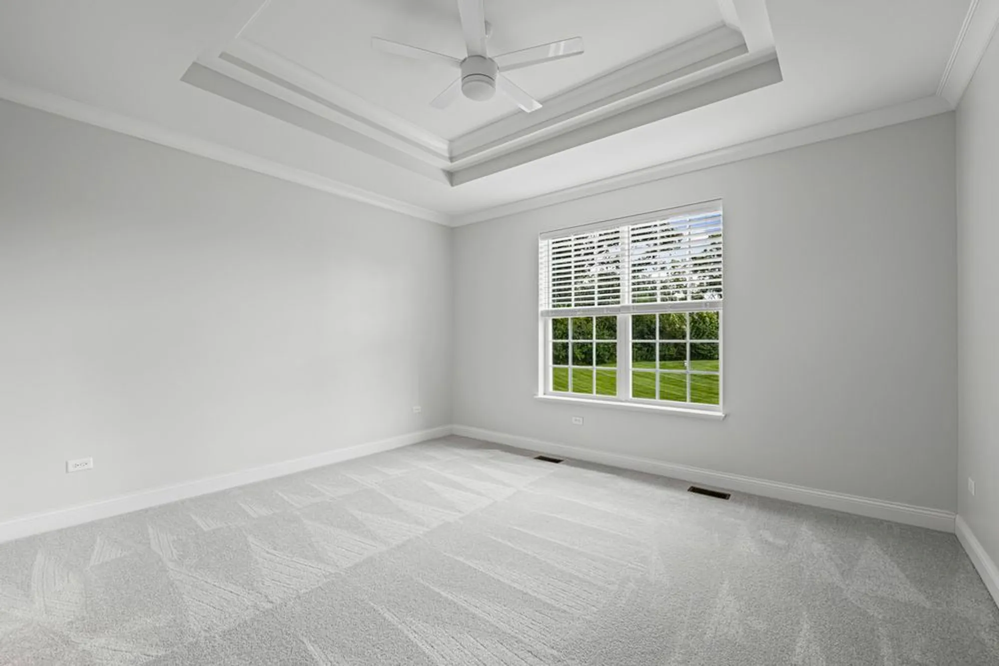 Property Slideshow image 13 of 29 | 1117 black cherry dr, Crystal Lake, IL, 60012