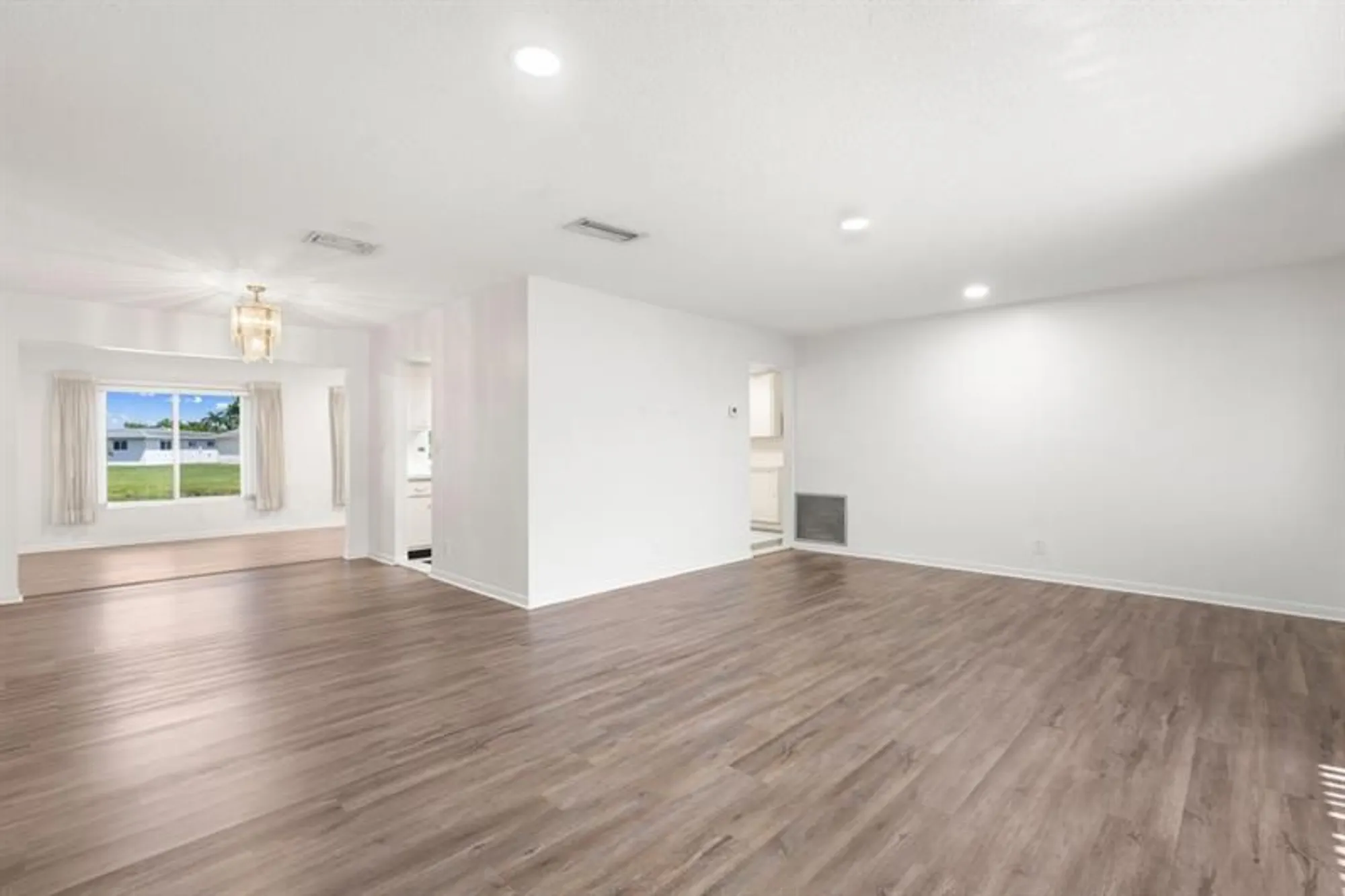 Property Slideshow image 6 of 34 | 1165 nw 67th ave, Margate, FL, 33063