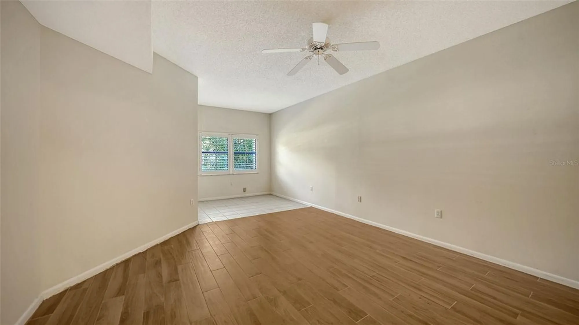 Property Slideshow image 16 of 72 | 1603 starling dr # 101, Sarasota, FL, 34231