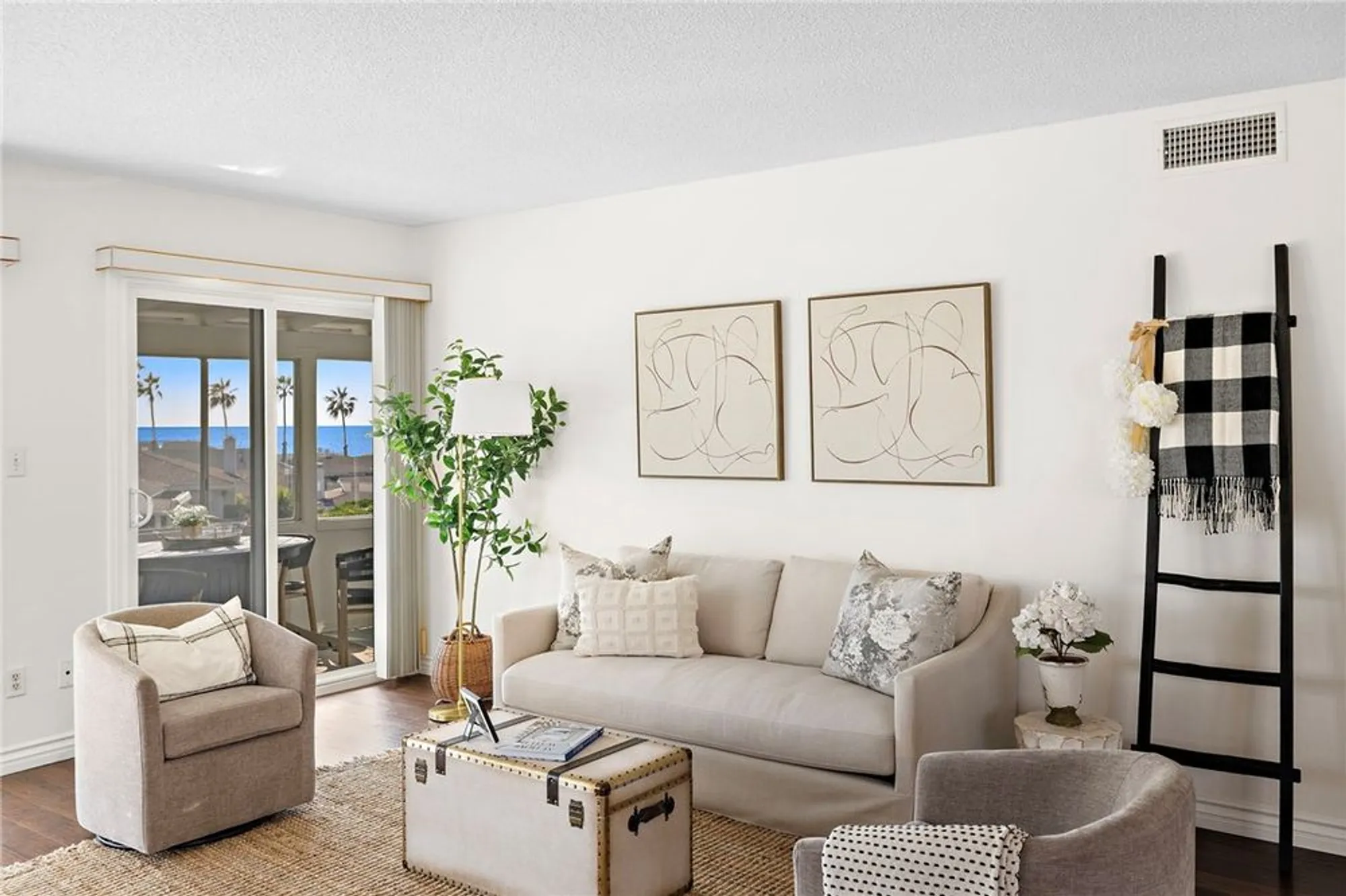 Property Slideshow image 4 of 20 | 408 camino san clemente, San Clemente, CA, 92672