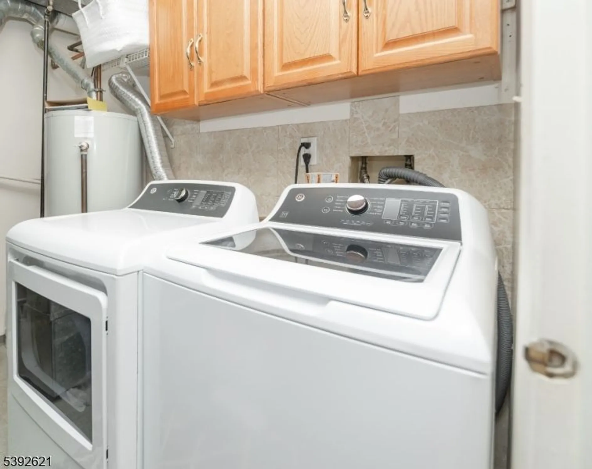 Property Slideshow image 33 of 39 | 31 drake way, Roxbury Twp, NJ, 07836