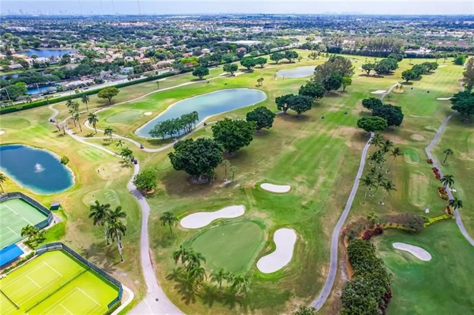 Property Slideshow image 29 of 31 | 9800 n hollybrook lake dr 202, Pembroke Pines, FL, 33025