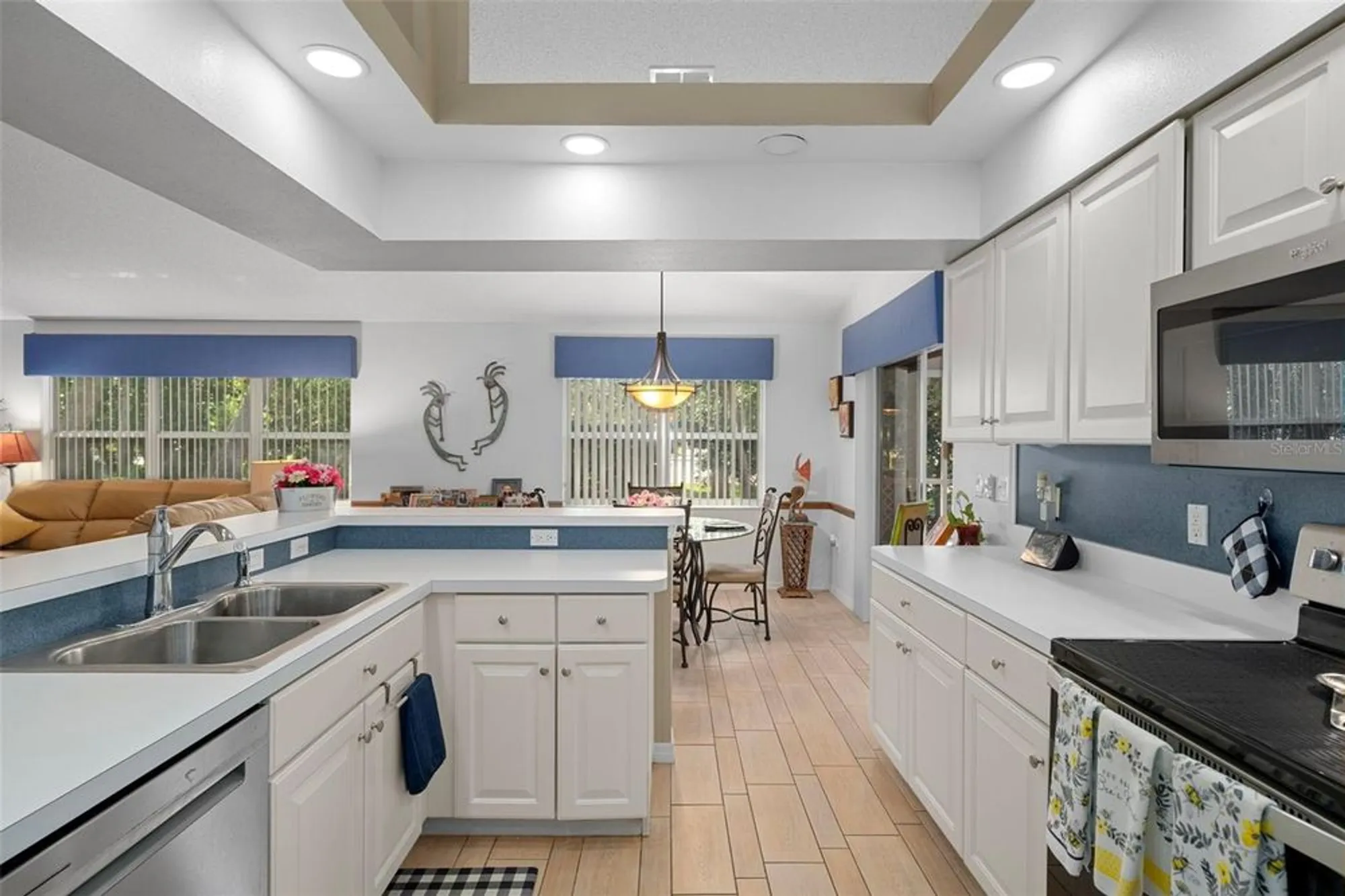 Property Slideshow image 19 of 52 | 416 mistwood ct, Spring Hill, FL, 34609