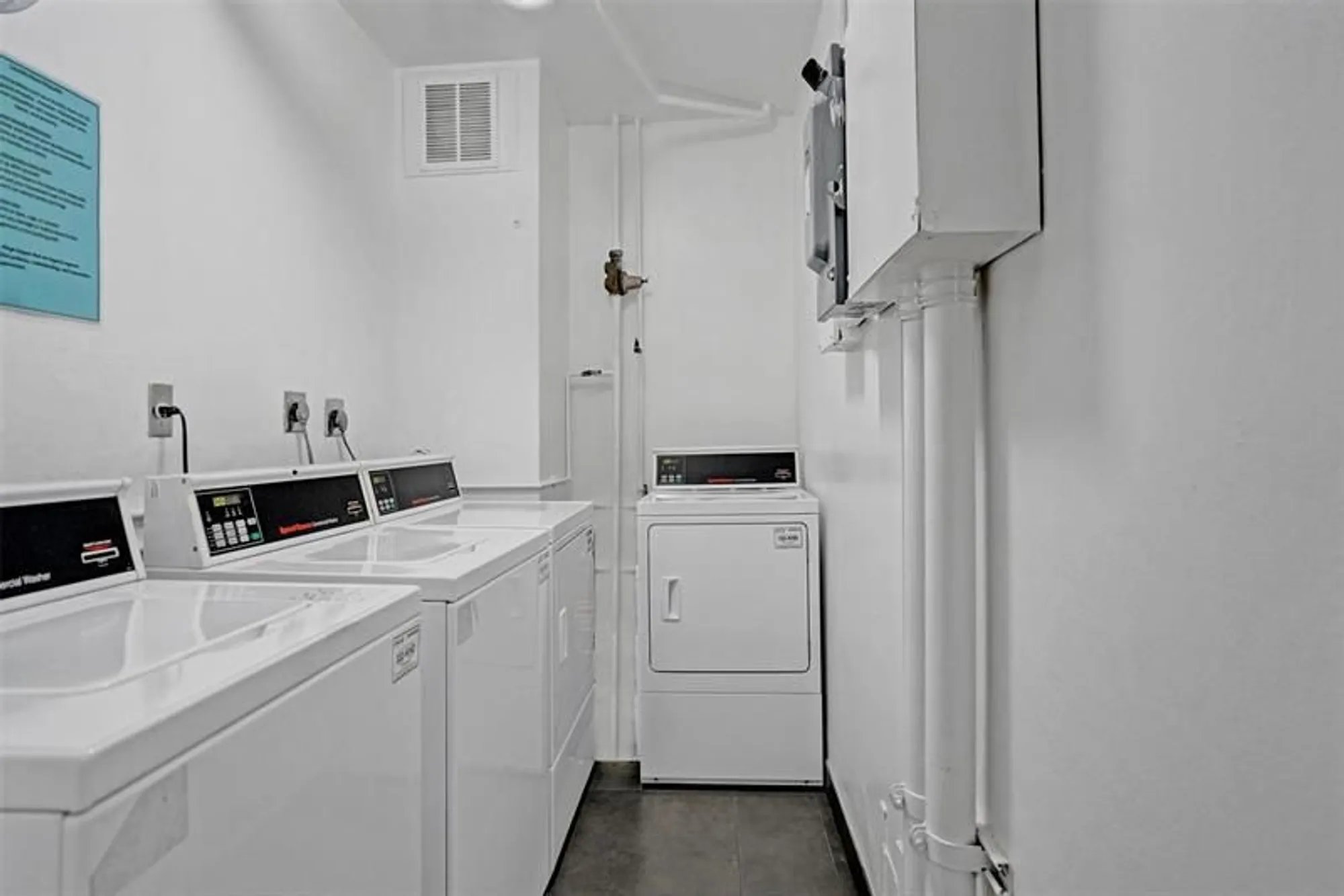 Property Slideshow image 28 of 50 | 3333 ne 34th st 1006, Fort Lauderdale, FL, 33308