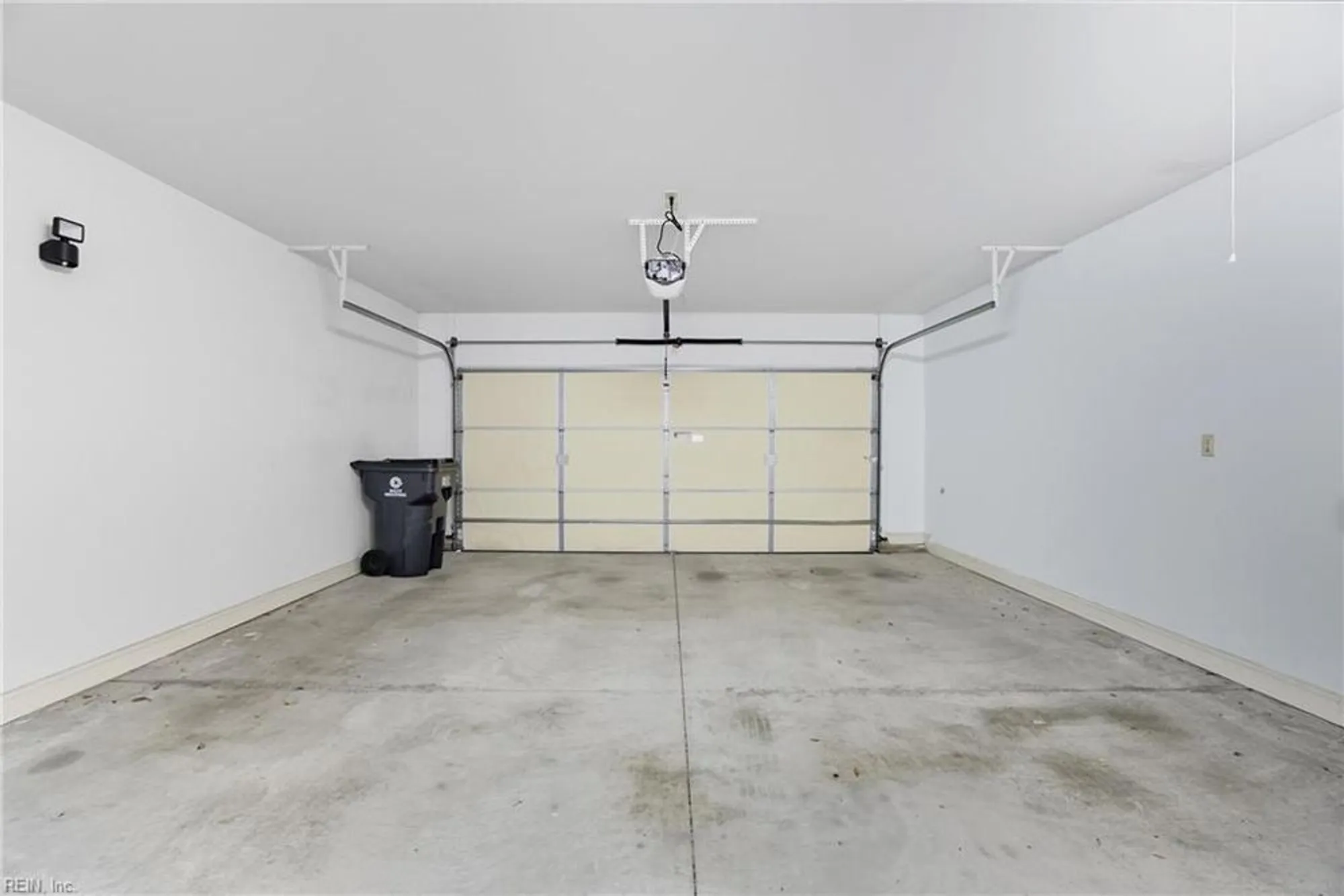 Property Slideshow image 30 of 34 | 1439 thistlewood ln, Chesapeake, VA, 23320