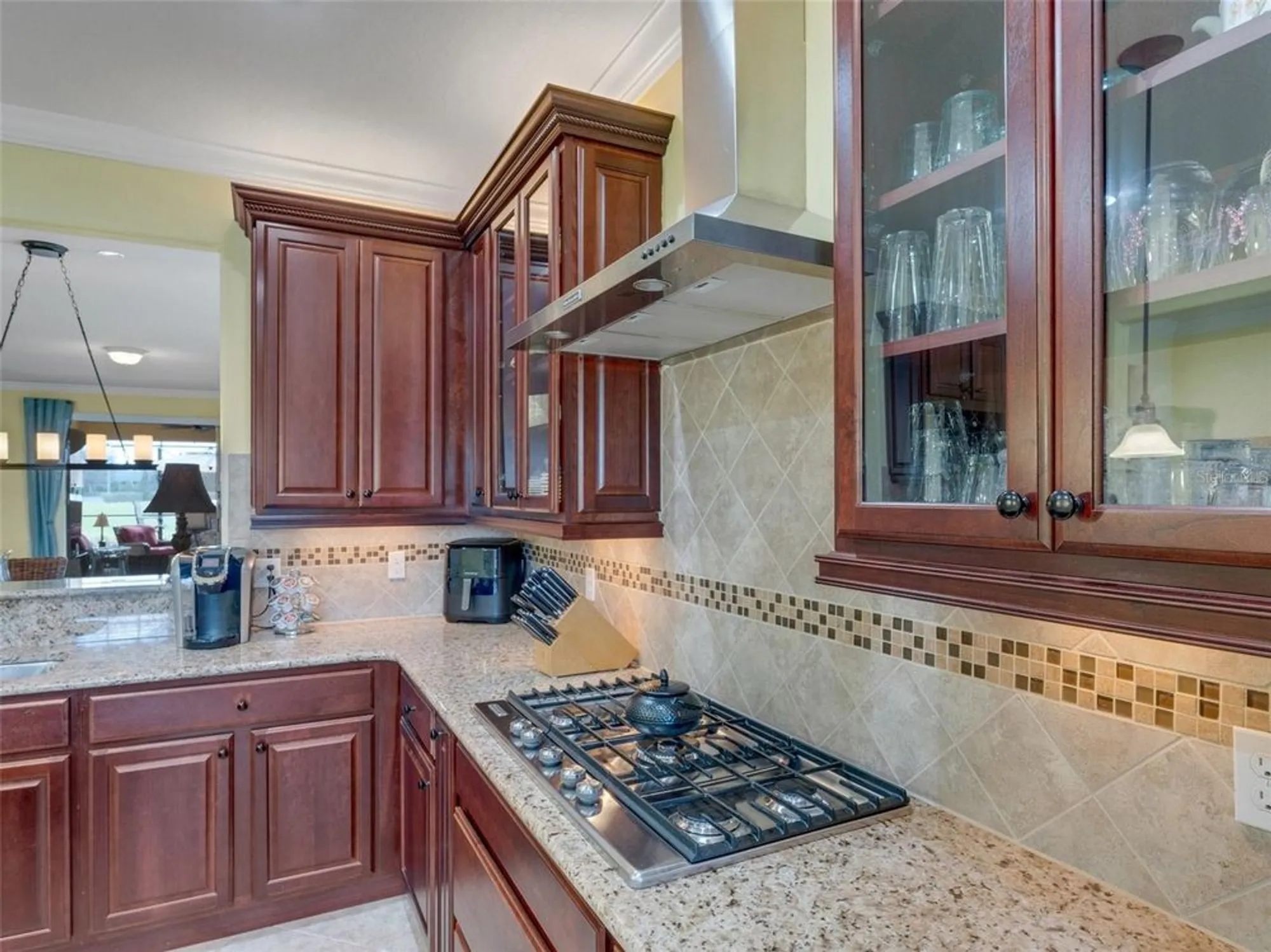Property Slideshow image 9 of 67 | 208 almeria way, Davenport, FL, 33837