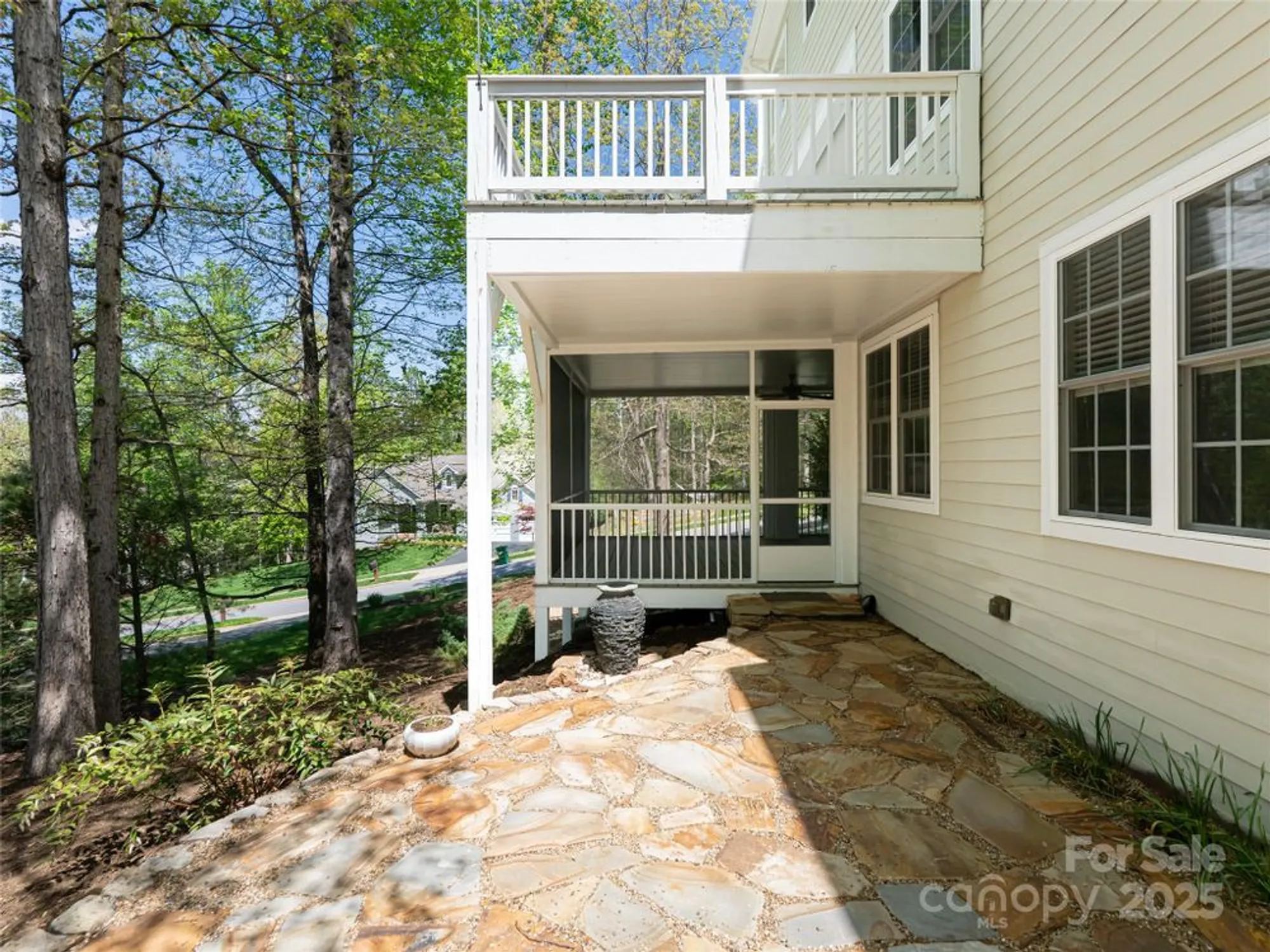 Property Slideshow image 29 of 42 | 11 larue ct, Biltmore Lake, NC, 28715