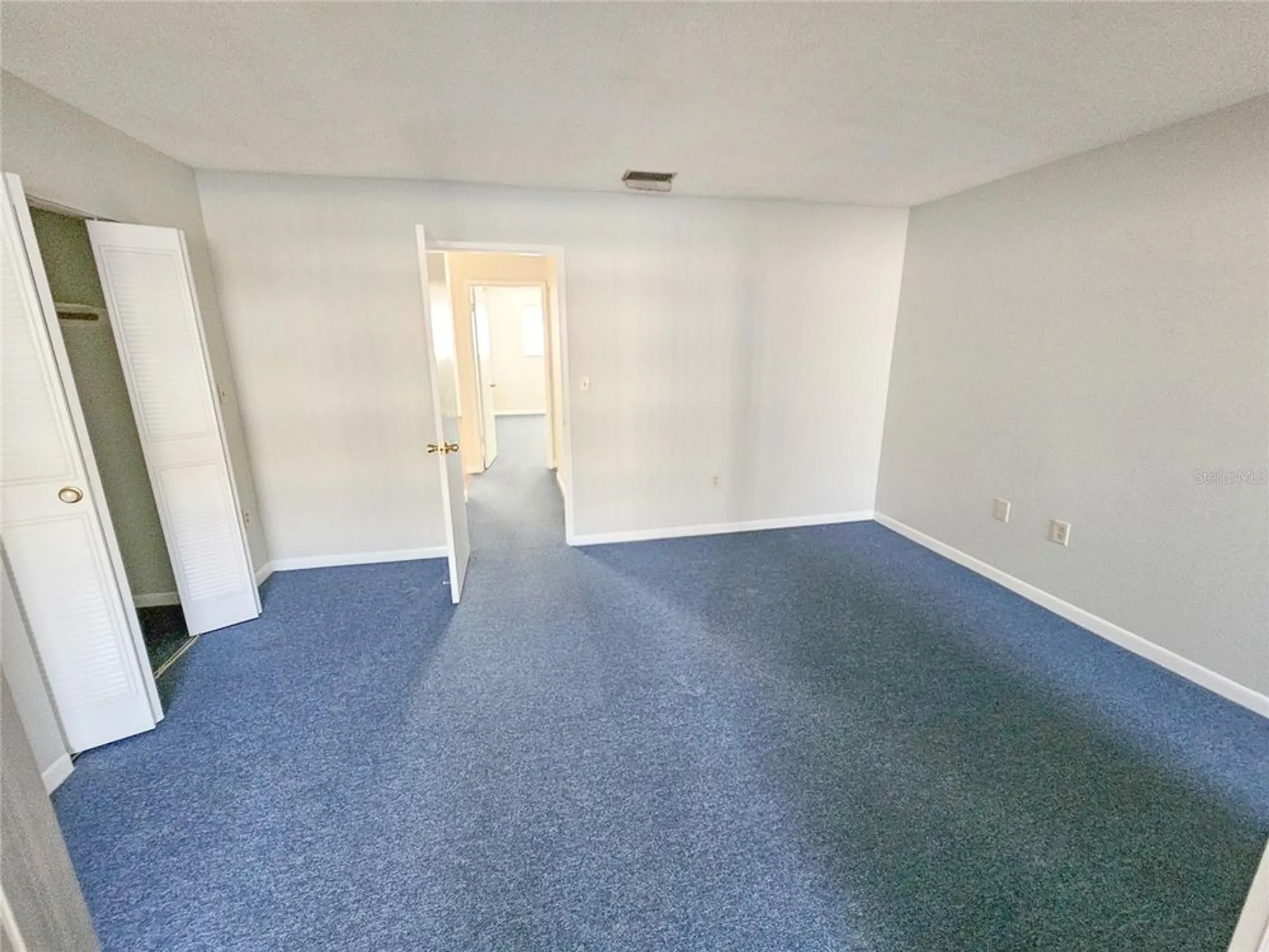 Property Slideshow image 10 of 30 | 3128 59th st 204, Gulfport, FL, 33707