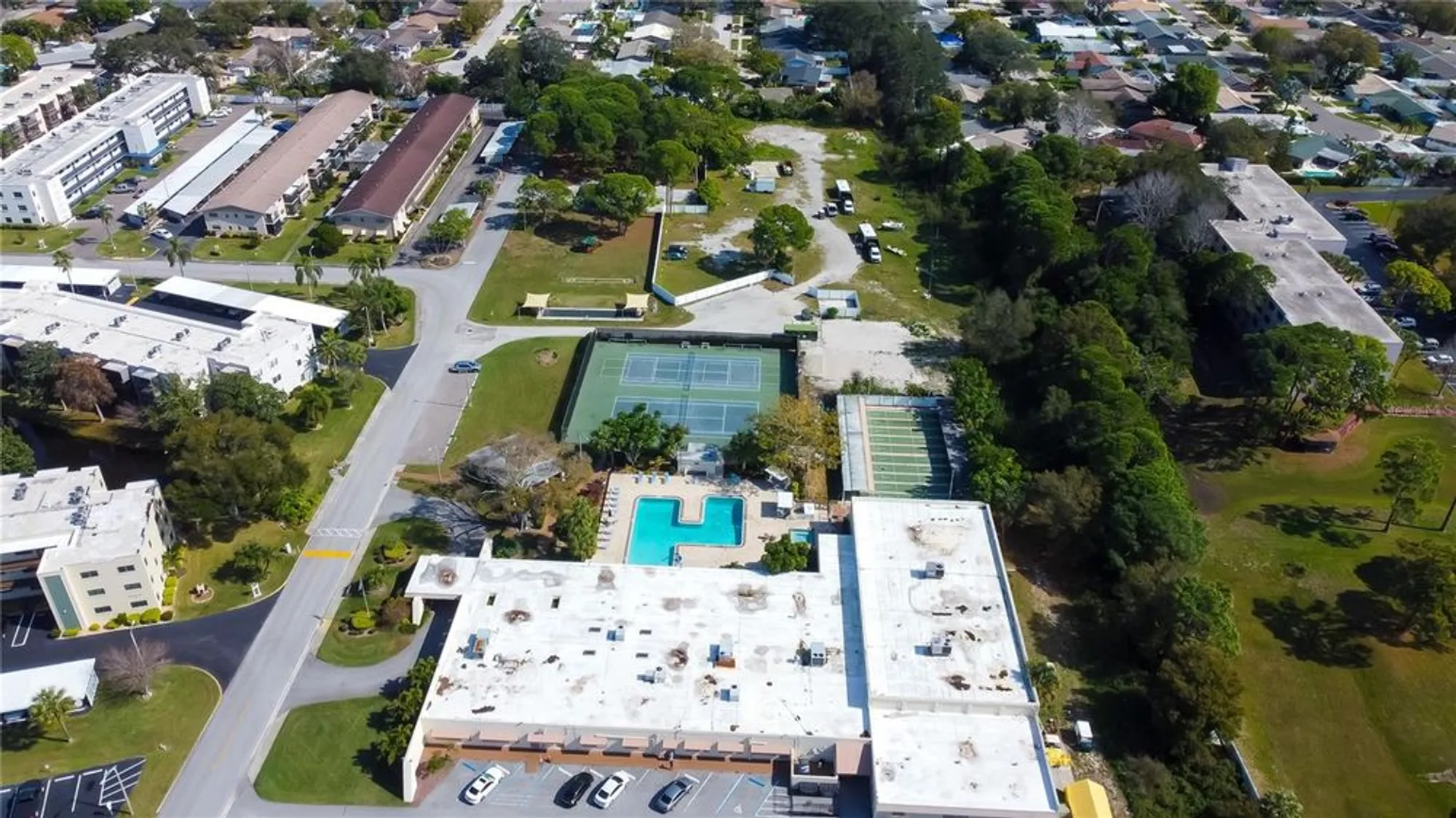 Property Slideshow image 51 of 54 | 8198 terrace garden dr n unit 109, Saint Petersburg, FL, 33709