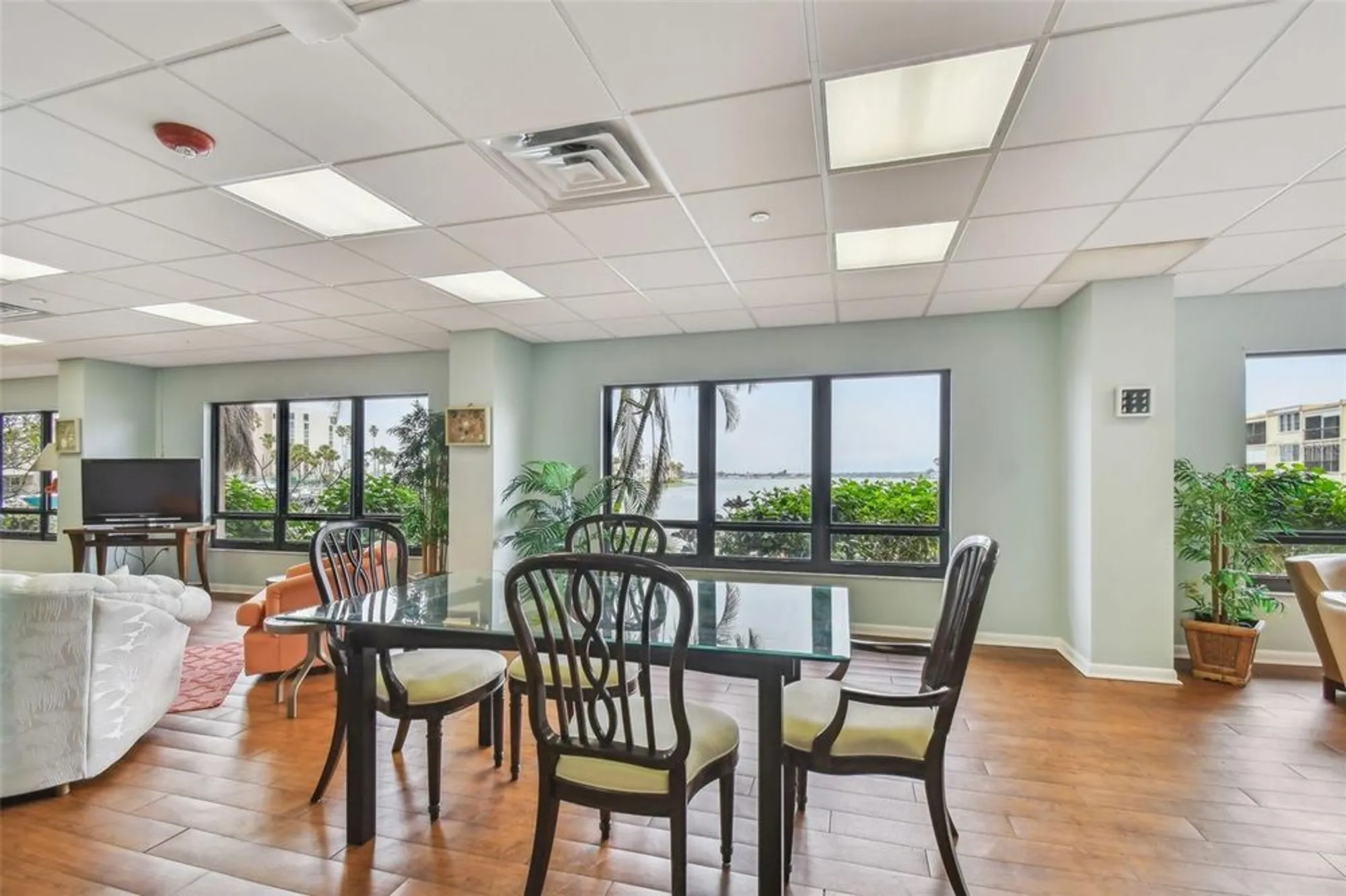 Property Slideshow image 70 of 73 | 7300 sun island dr 1705, South Pasadena, FL, 33707