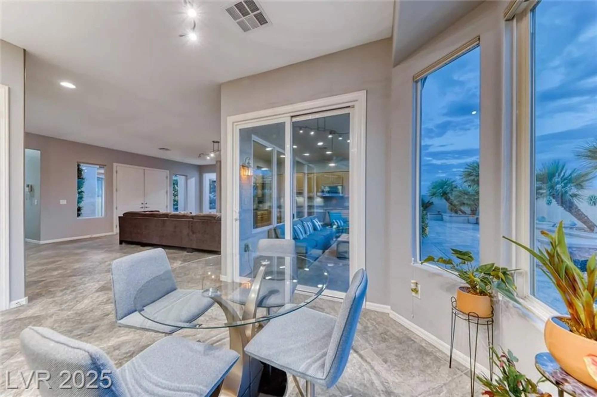 Property Slideshow image 29 of 67 | 2142 sandstone cliffs dr, Henderson, NV, 89044