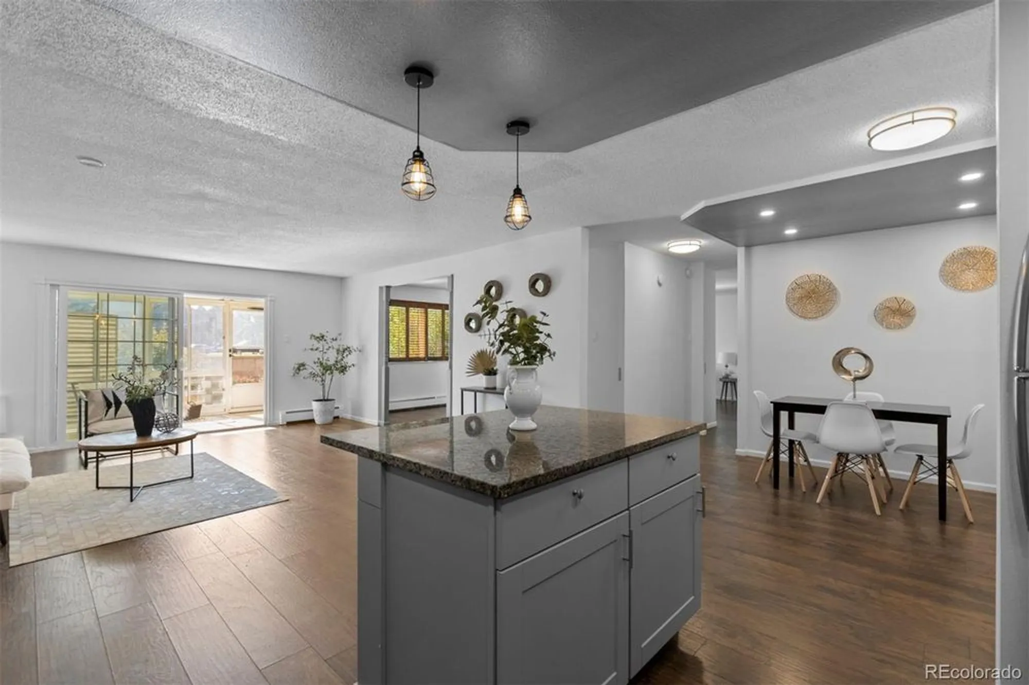 Property Slideshow image 3 of 40 | 610 s clinton st apt 10a, Denver, CO, 80247