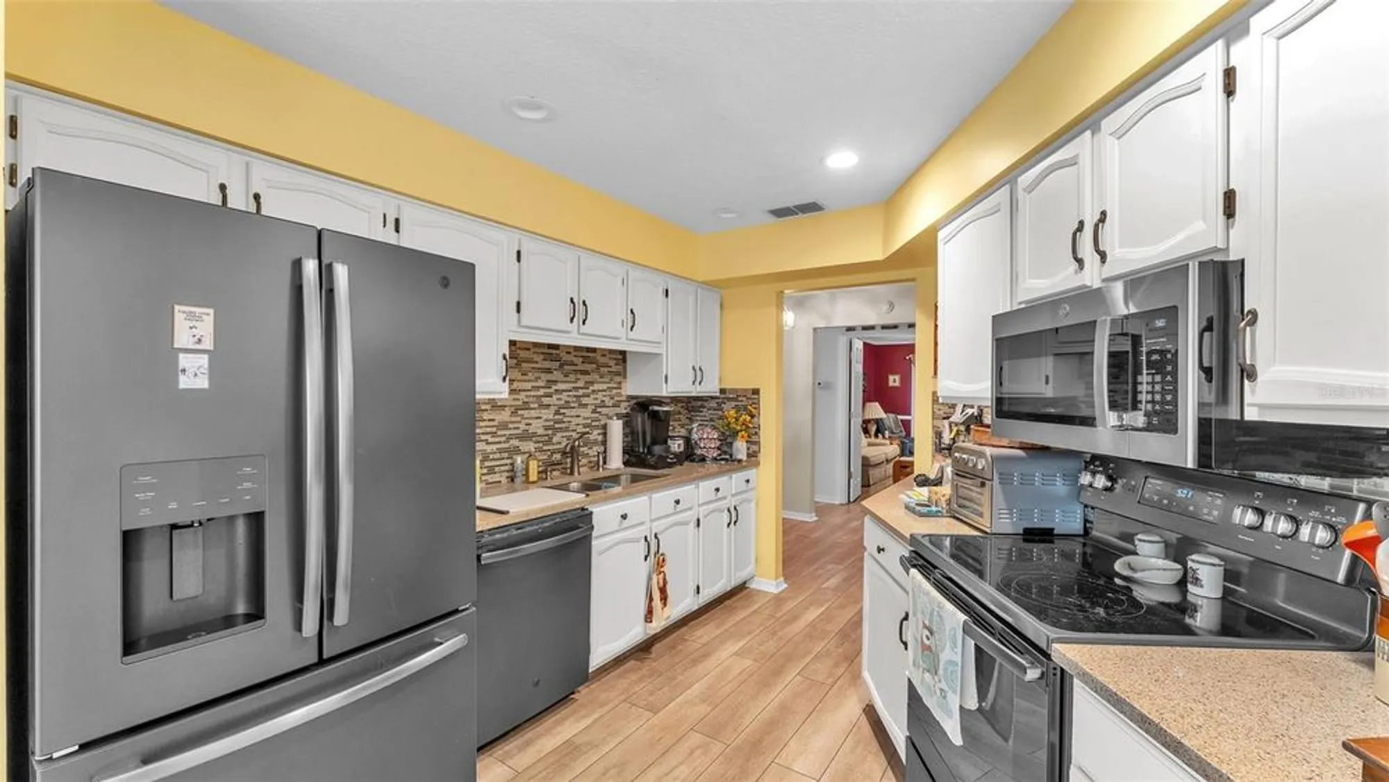 Property Slideshow image 24 of 51 | 6054 crane dr, Lakeland, FL, 33809