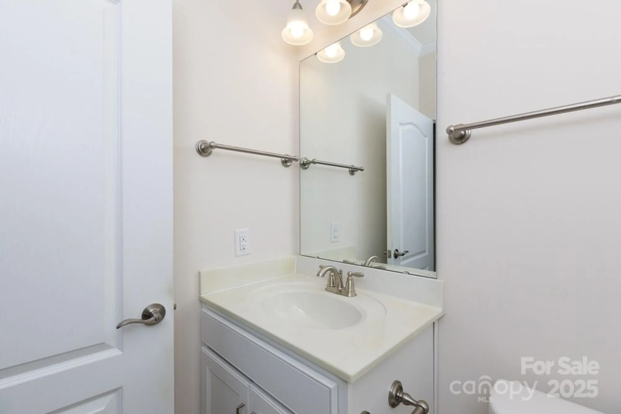 Property Slideshow image 17 of 24 | 238 cherry tree dr, Fort Mill, SC, 29715