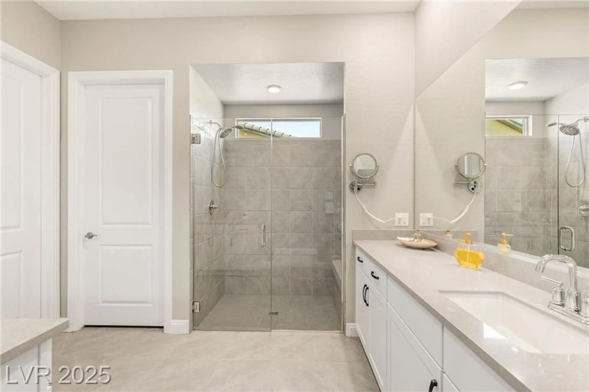Property Slideshow image 33 of 70 | 160 stone mesa ct, Henderson, NV, 89011