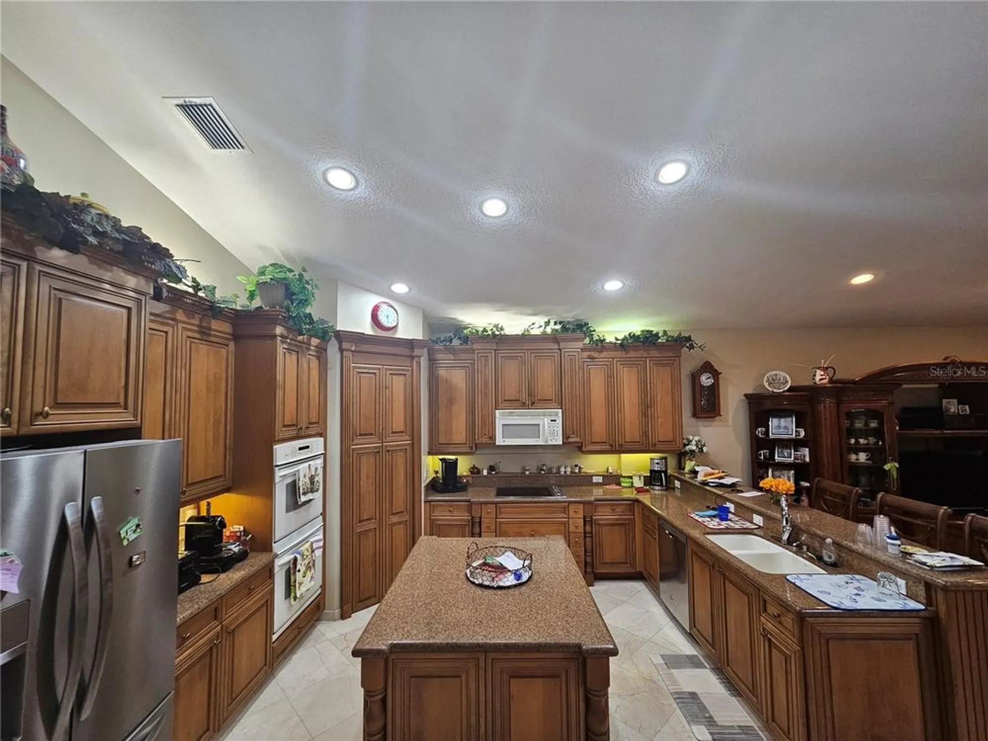 Property Slideshow image 29 of 75 | 6900 molakai cir, Boynton Beach, FL, 33437