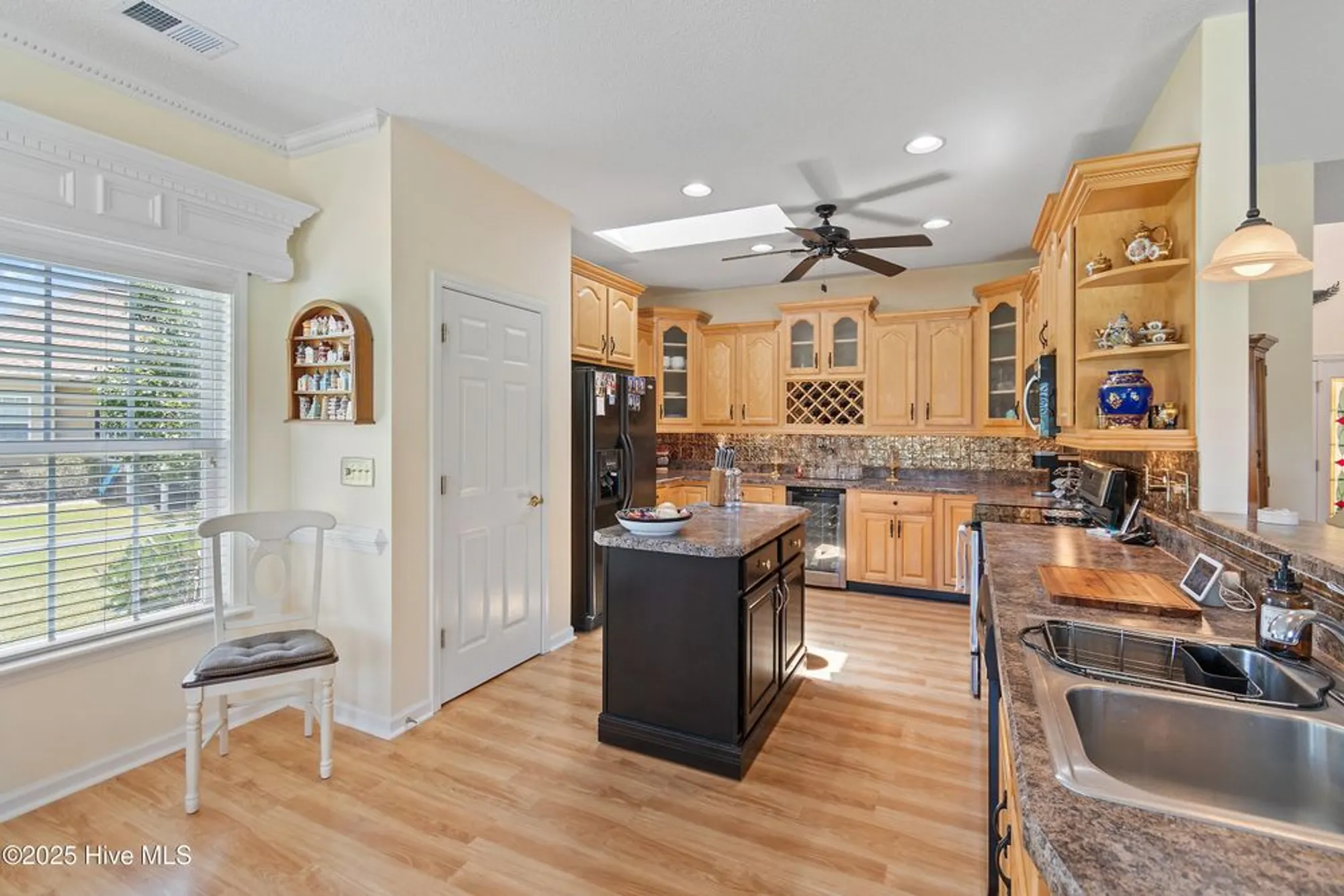 Property Slideshow image 12 of 51 | 186 ravennaside dr, Calabash, NC, 28467