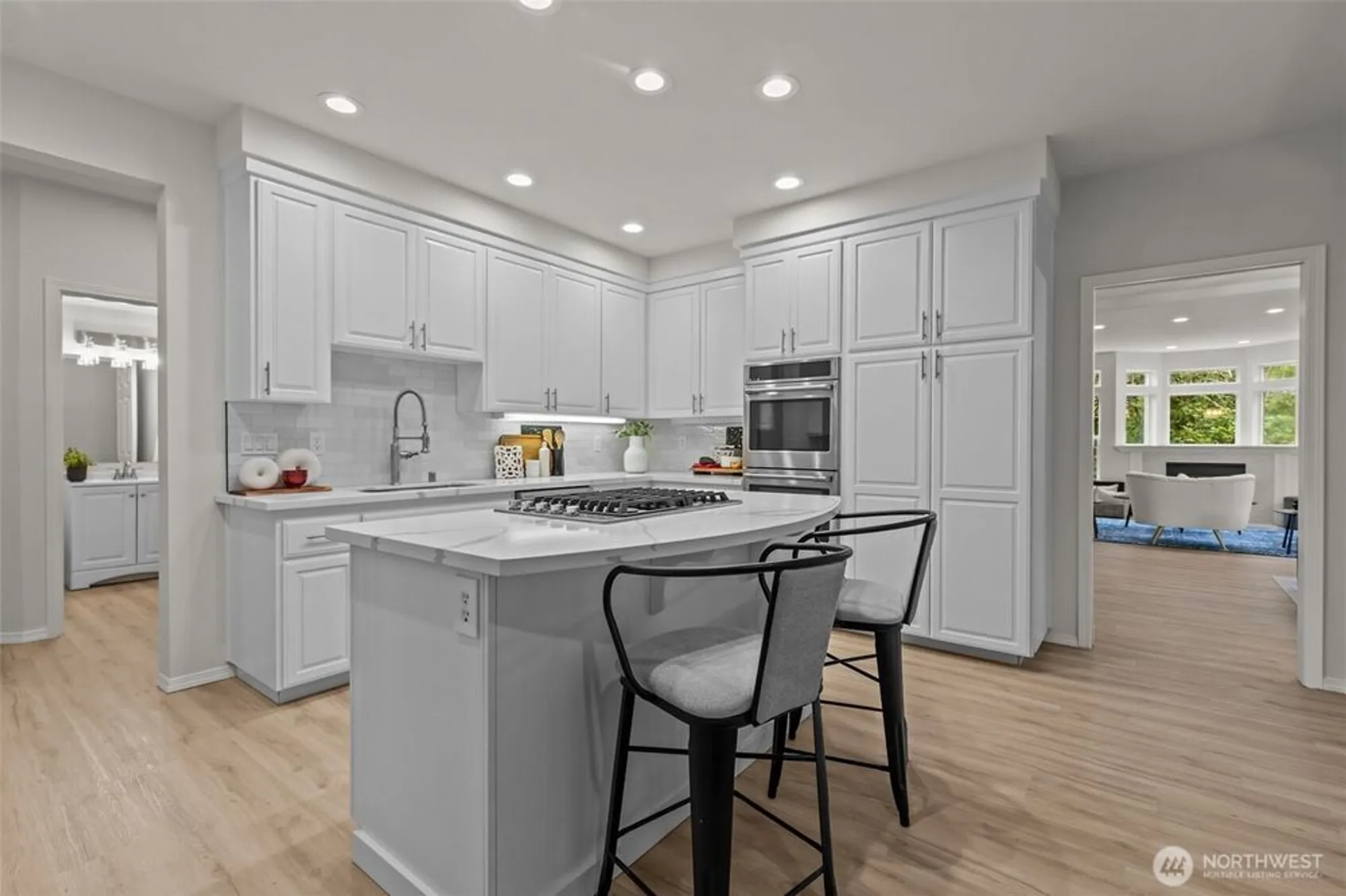 Property Slideshow image 13 of 40 | 22637 se 44th ln, Issaquah, WA, 98029