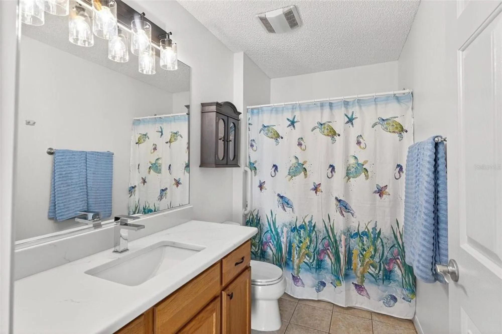 Property Slideshow image 34 of 57 | 2446 kenmore ln, The Villages, FL, 32162