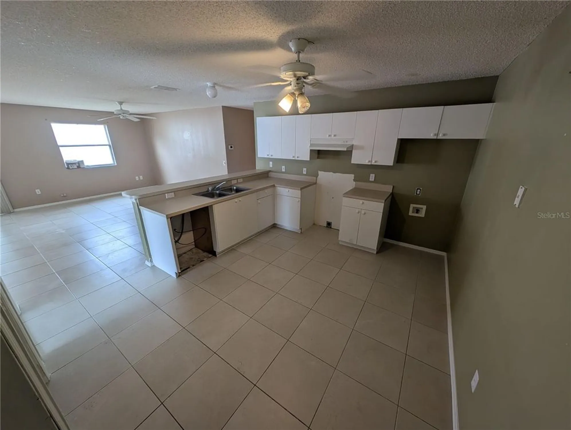 Property Slideshow image 15 of 20 | 1651 duran dr, The Villages, FL, 32162