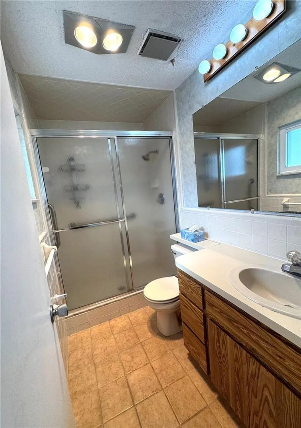Property Slideshow image 16 of 56 | 10063 40th st n # 3, Pinellas Park, FL, 33782