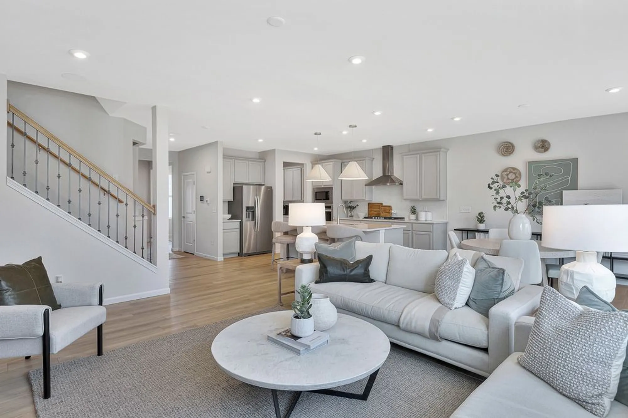 Property Slideshow image 11 of 17 | 3190 peyton cir, Aurora, IL, 60503