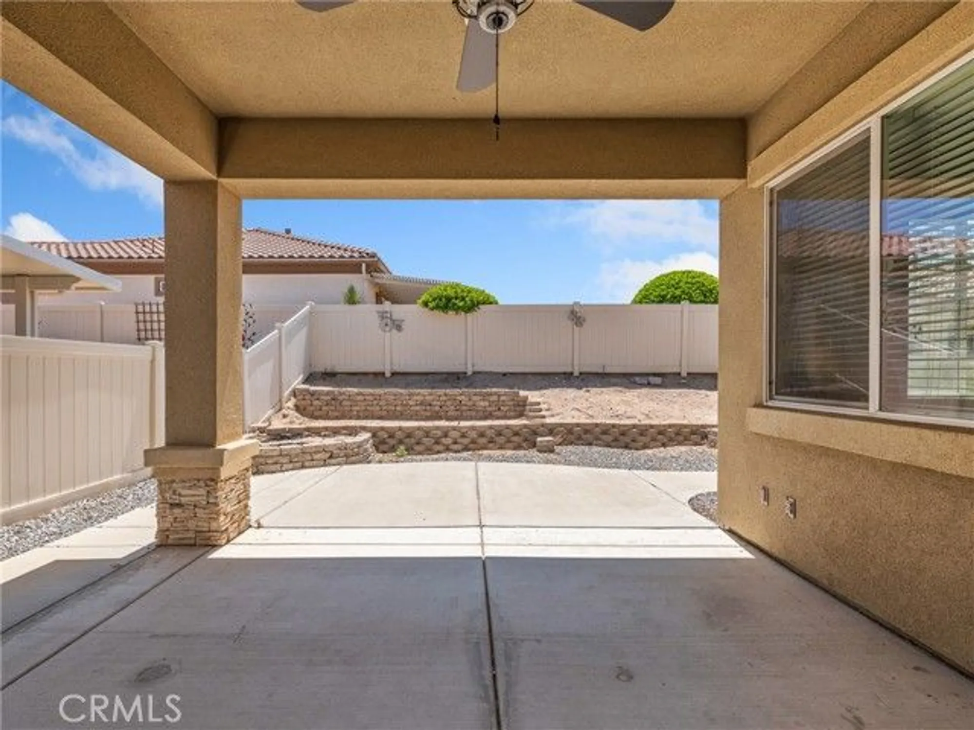 Property Slideshow image 30 of 38 | 19301 galloping hill rd, Apple Valley, CA, 92308