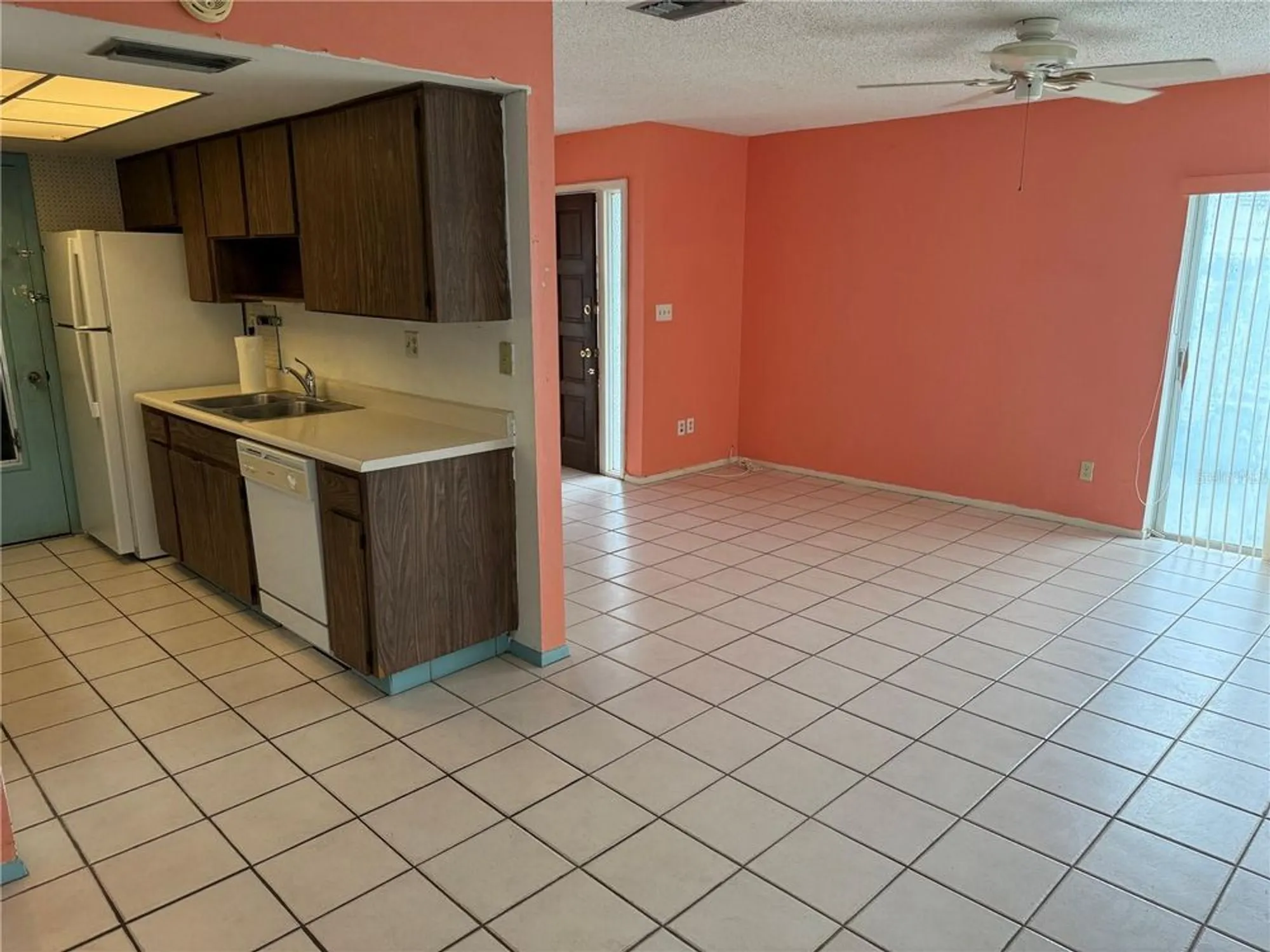 Property Slideshow image 8 of 35 | 1619 whithorn pl d, Palm Harbor, FL, 34684