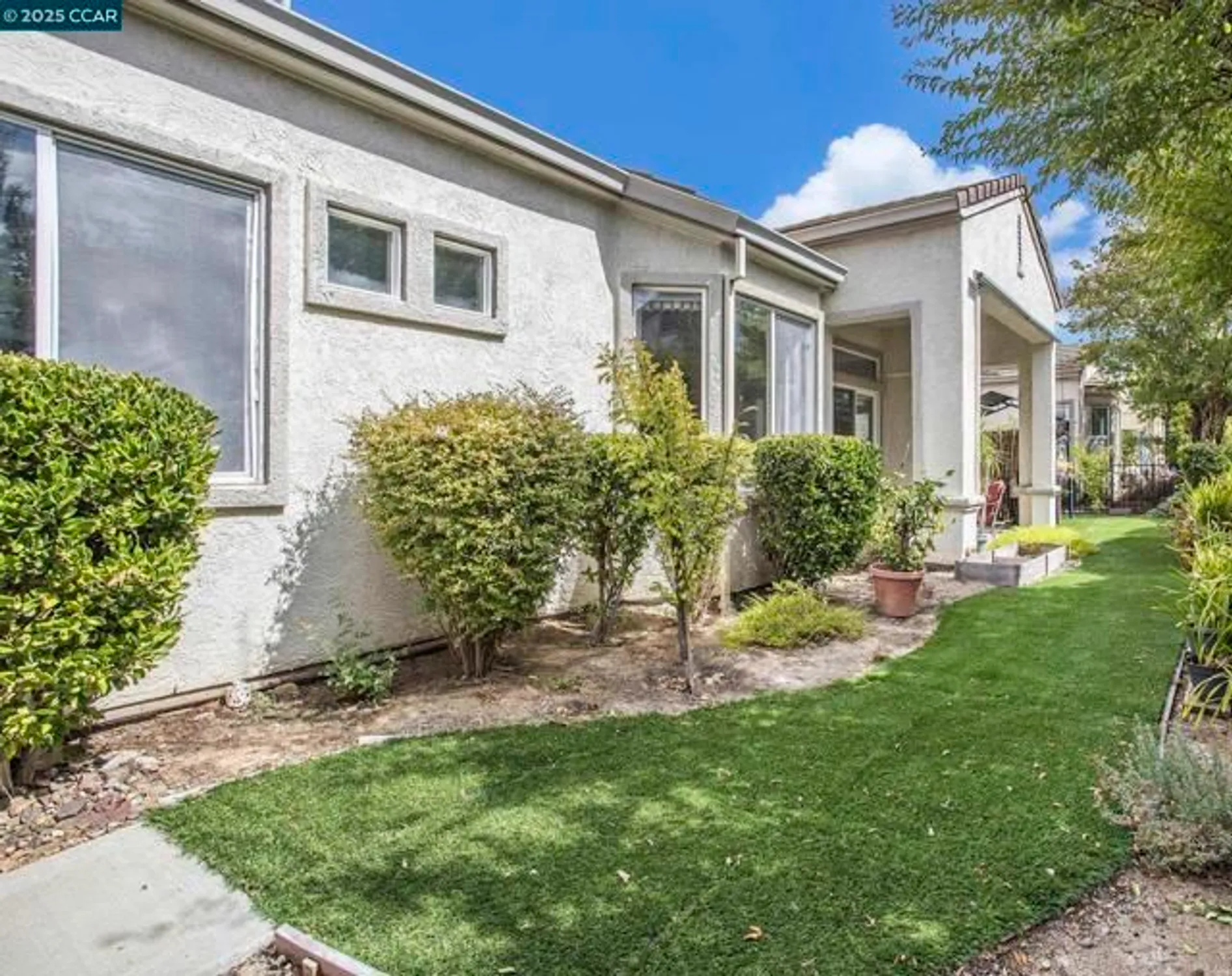 Property Slideshow image 26 of 32 | 451 tayberry ln, Brentwood, CA, 94513