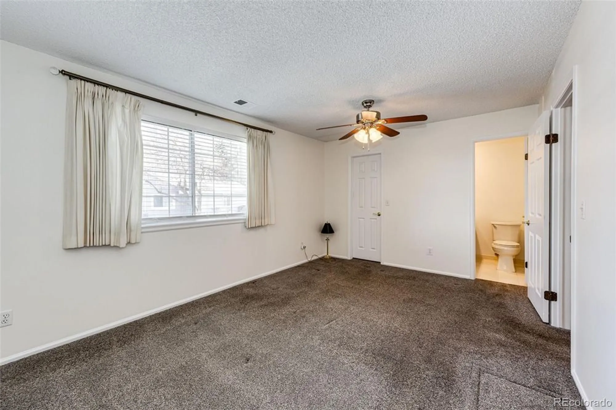 Property Slideshow image 19 of 36 | 14393 e marina dr, Aurora, CO, 80014