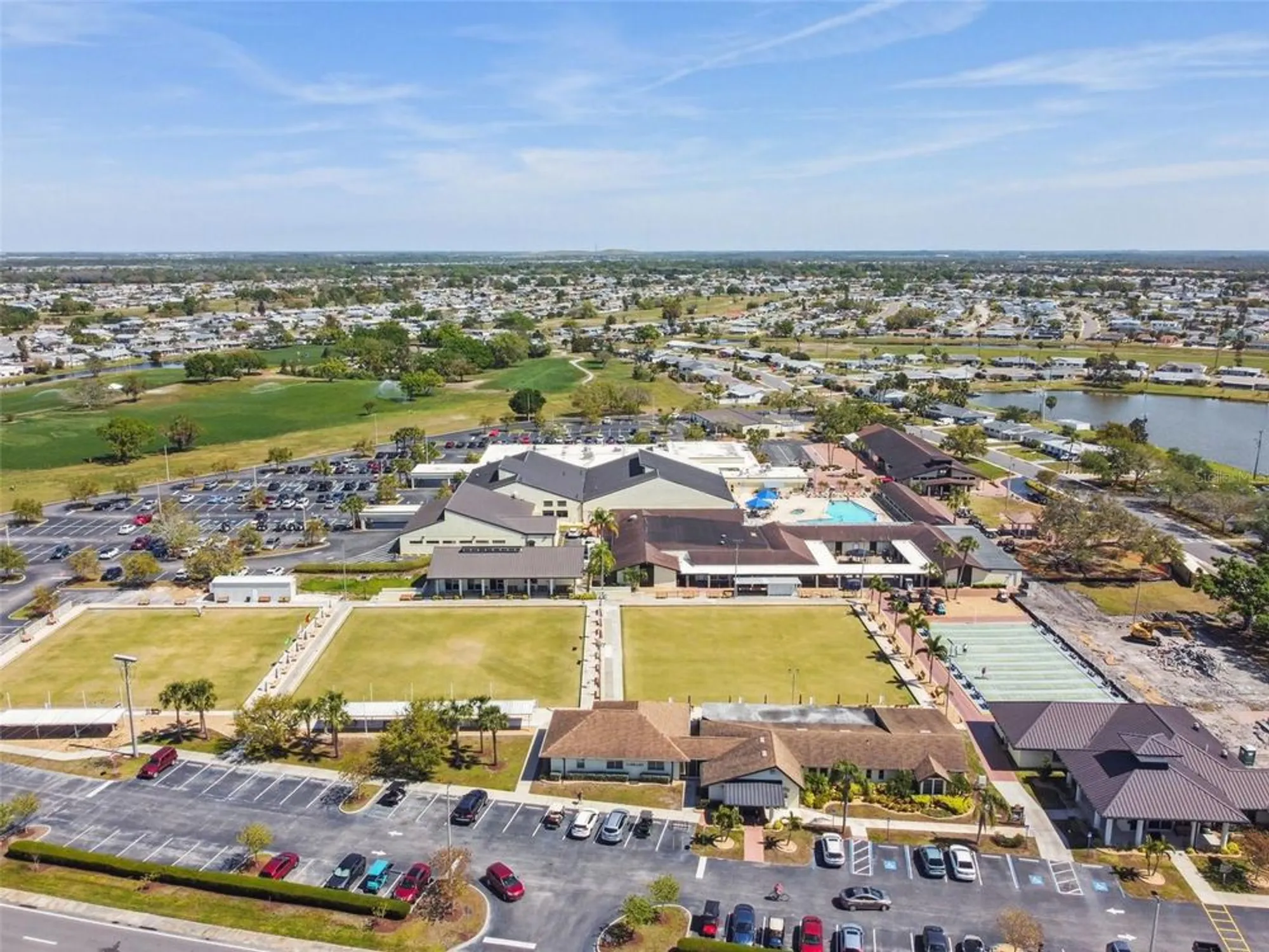 Property Slideshow image 42 of 44 | 2309 lyndhurst dr, Sun City Center, FL, 33573