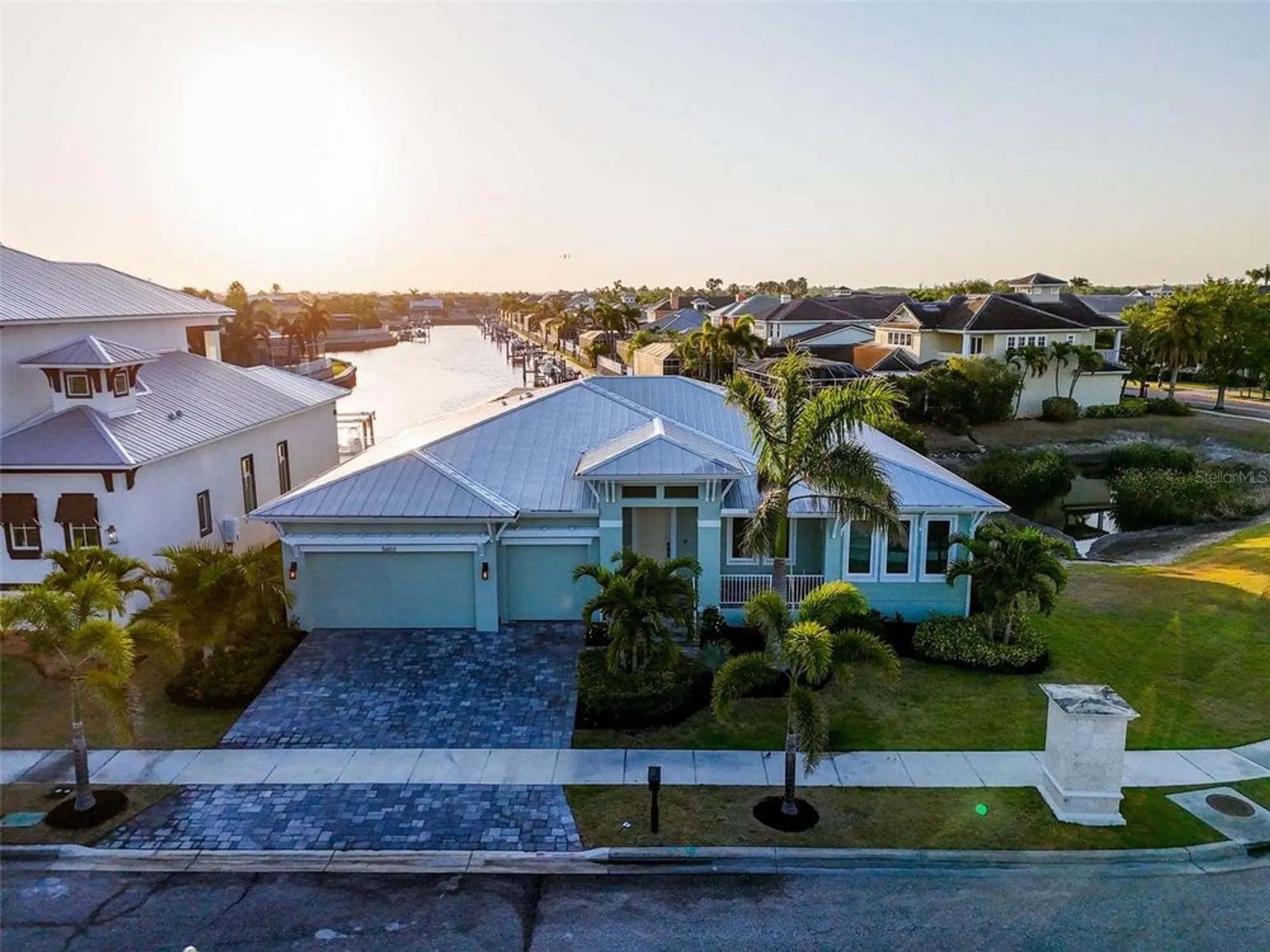 Property Slideshow image 2 of 88 | 5603 tybee island dr, Apollo Beach, FL, 33572