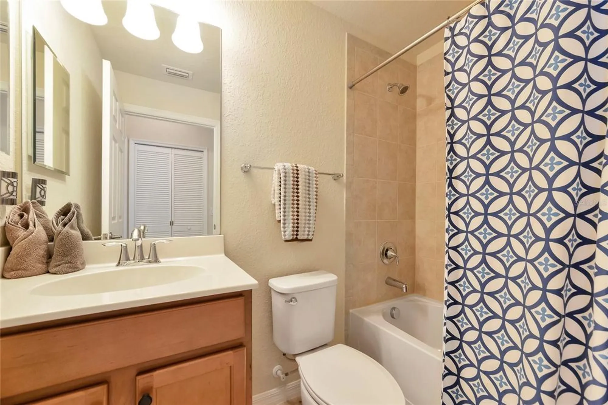 Property Slideshow image 19 of 33 | 7005 river hammock dr unit 301, Bradenton, FL, 34212