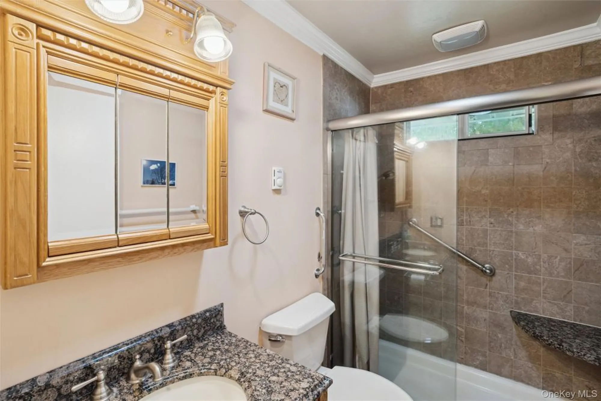 Property Slideshow image 9 of 34 | 474 darwen dr b, Ridge, NY, 11961