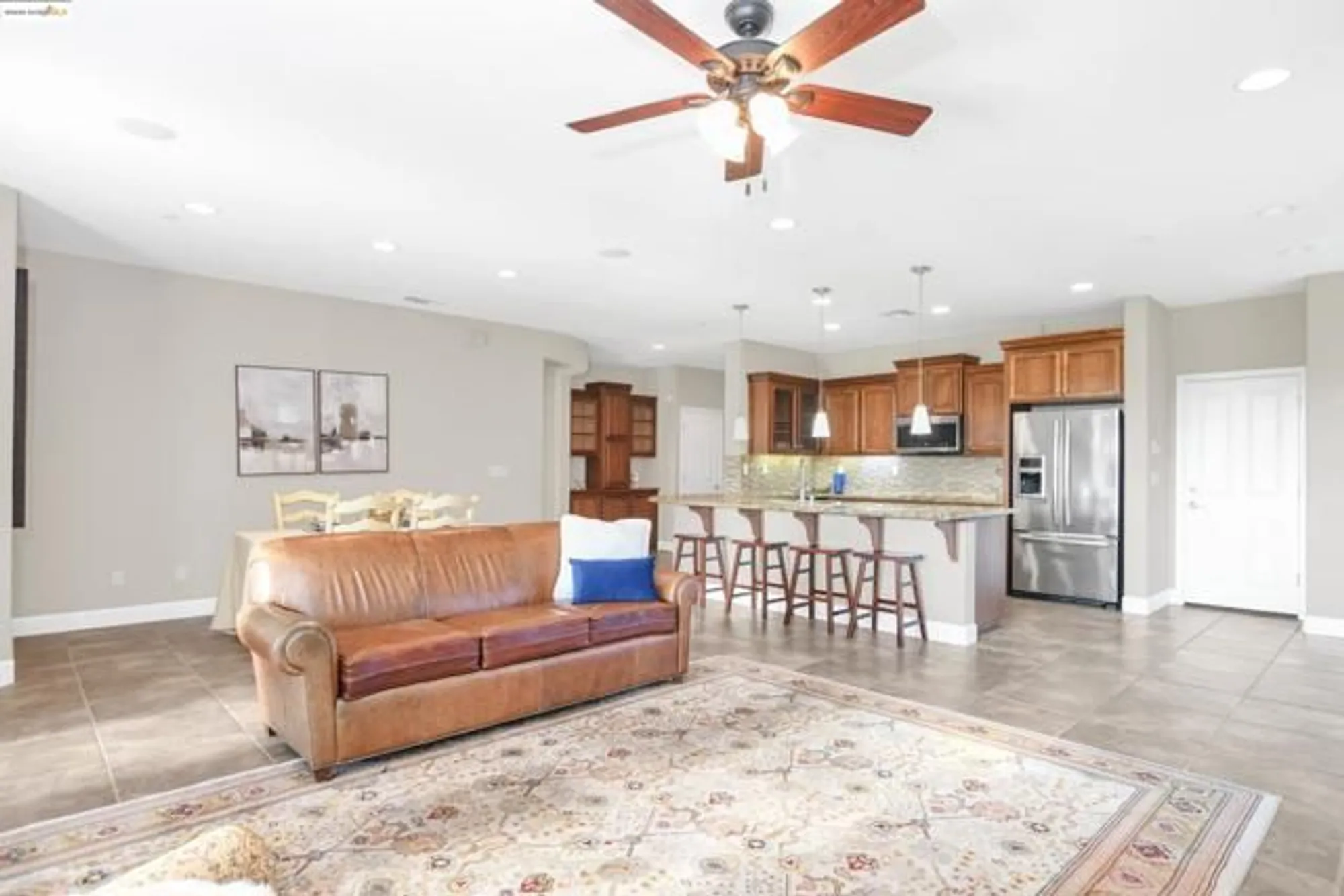 Property Slideshow image 16 of 38 | 353 desert forest ct, Rio Vista, CA, 94571