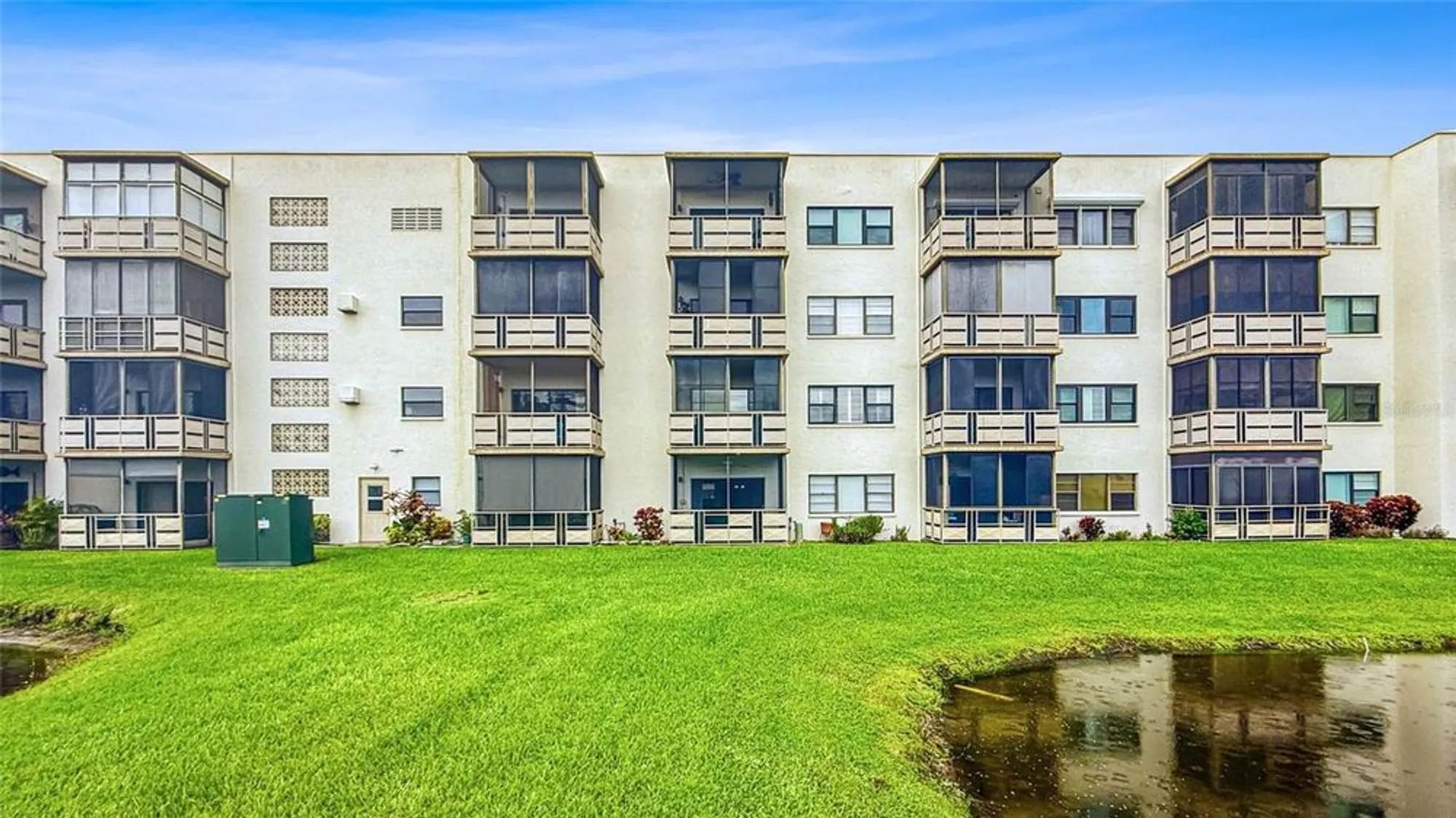 Property Slideshow image 23 of 32 | 6070 80th st n unit 109, St Petersburg, FL, 33709