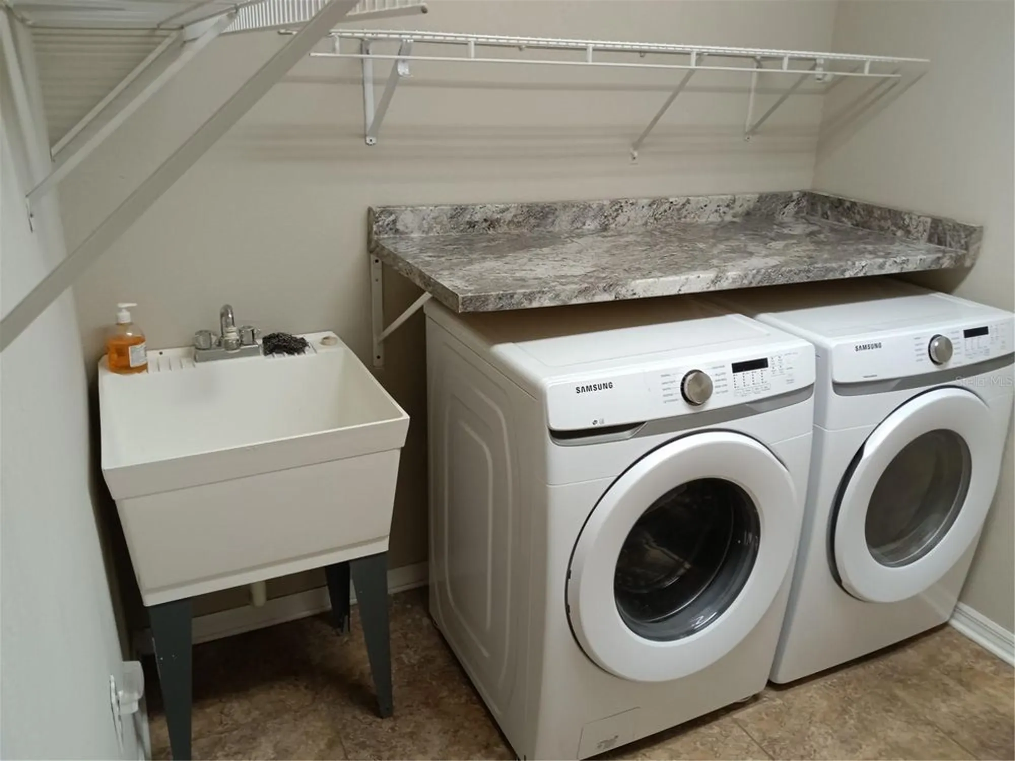 Property Slideshow image 20 of 28 | 11536 sw 140th loop, Dunnellon, FL, 34432