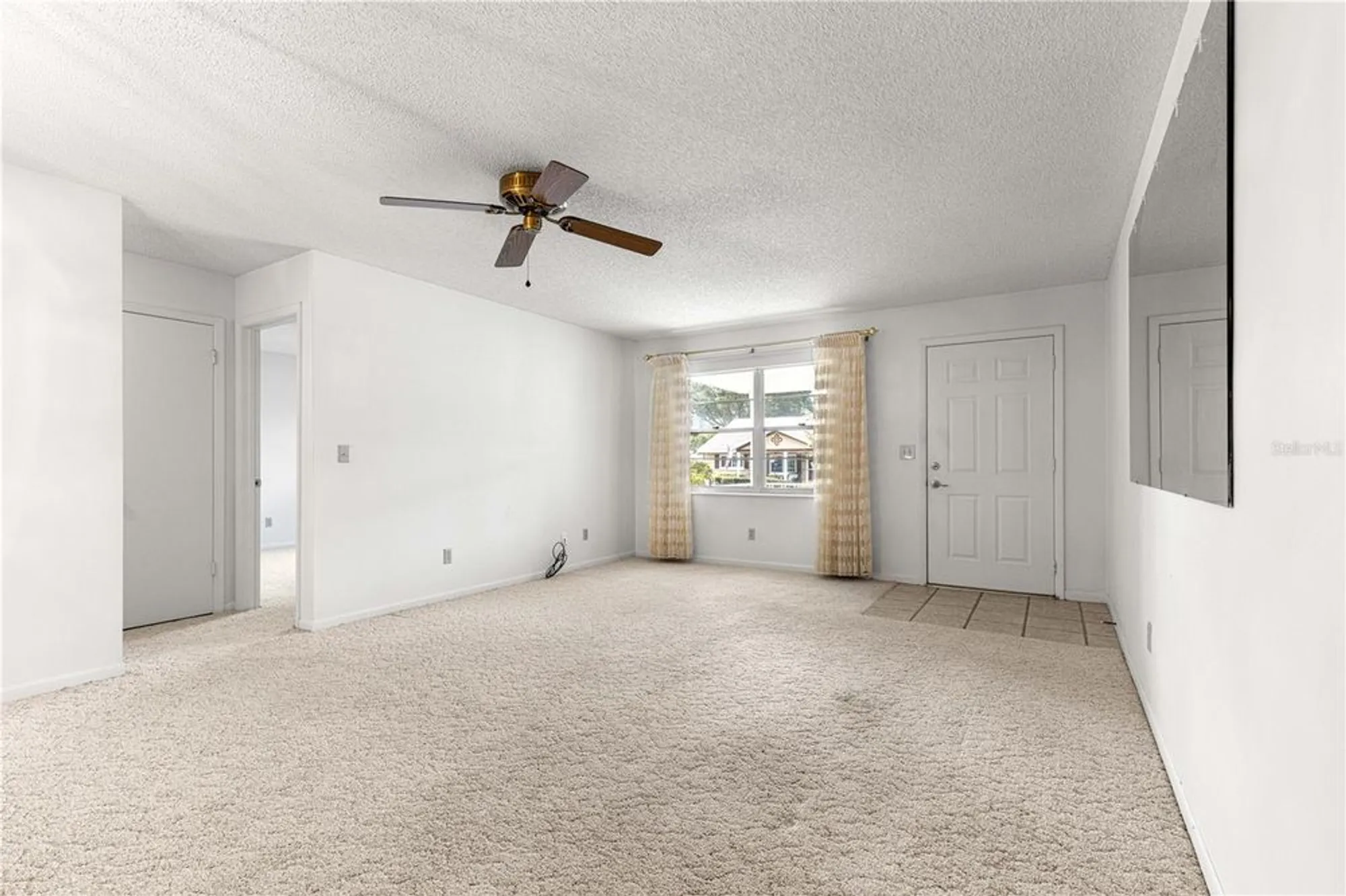 Property Slideshow image 6 of 22 | 8705 sw 95th st c, Ocala, FL, 34481