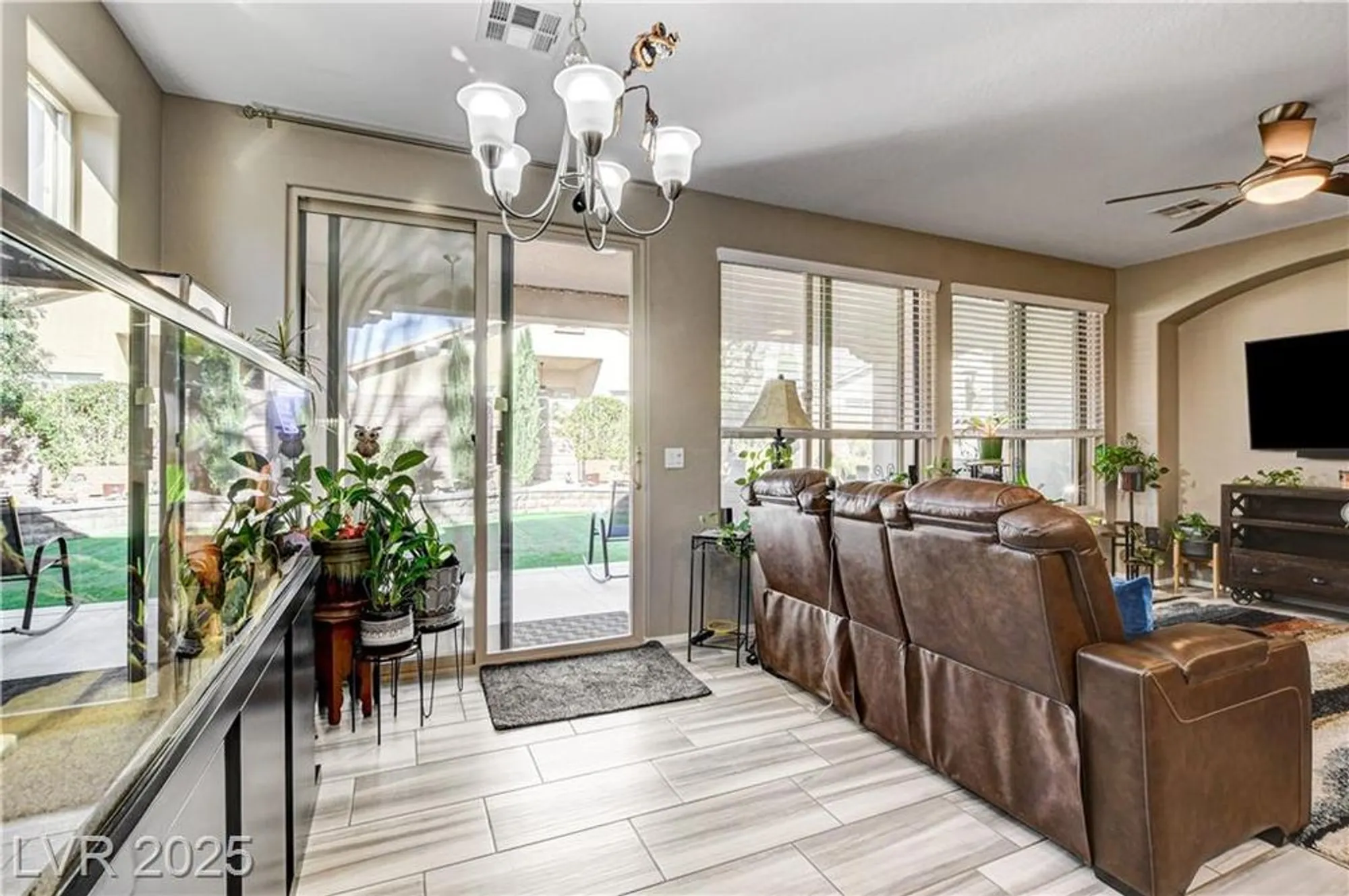 Property Slideshow image 20 of 63 | 3712 corte bella hills ave, North Las Vegas, NV, 89081