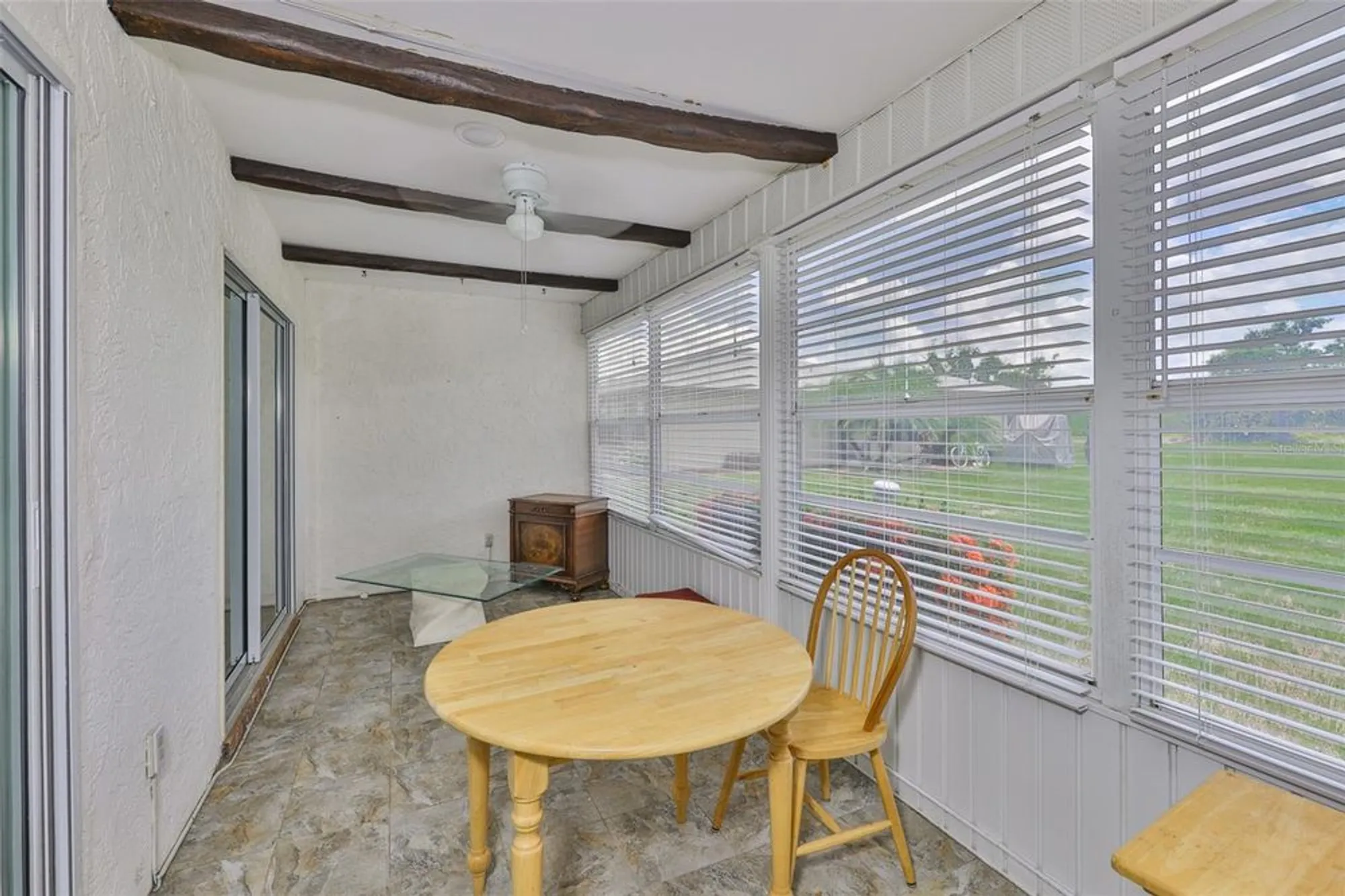 Property Slideshow image 9 of 55 | 1905 canterbury ln unit 17, Sun City Center, FL, 33573