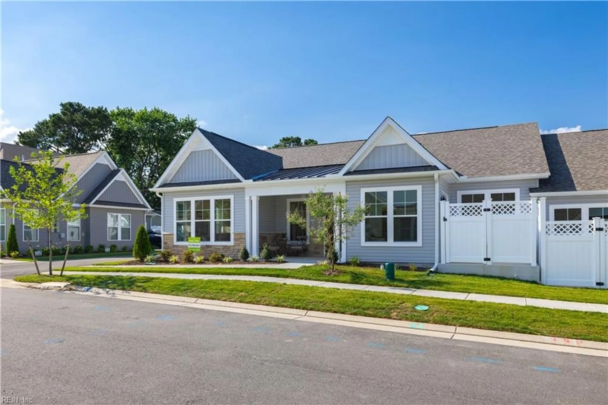 Property Slideshow image 35 of 47 | 206 oxford ave # 47-2, Smithfield, VA, 23430