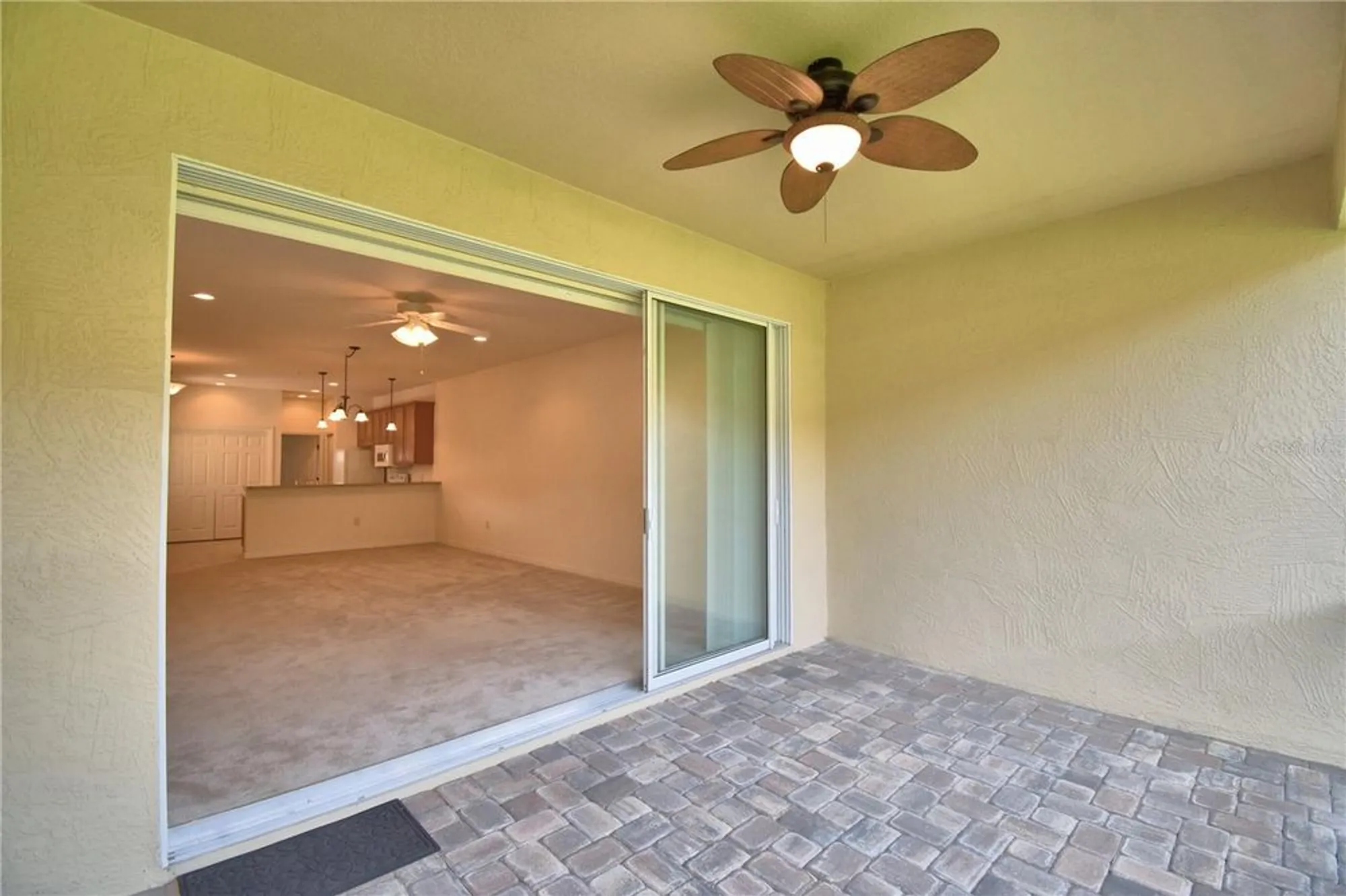 Property Slideshow image 12 of 68 | 1613 linz ct, Winter Haven, FL, 33884