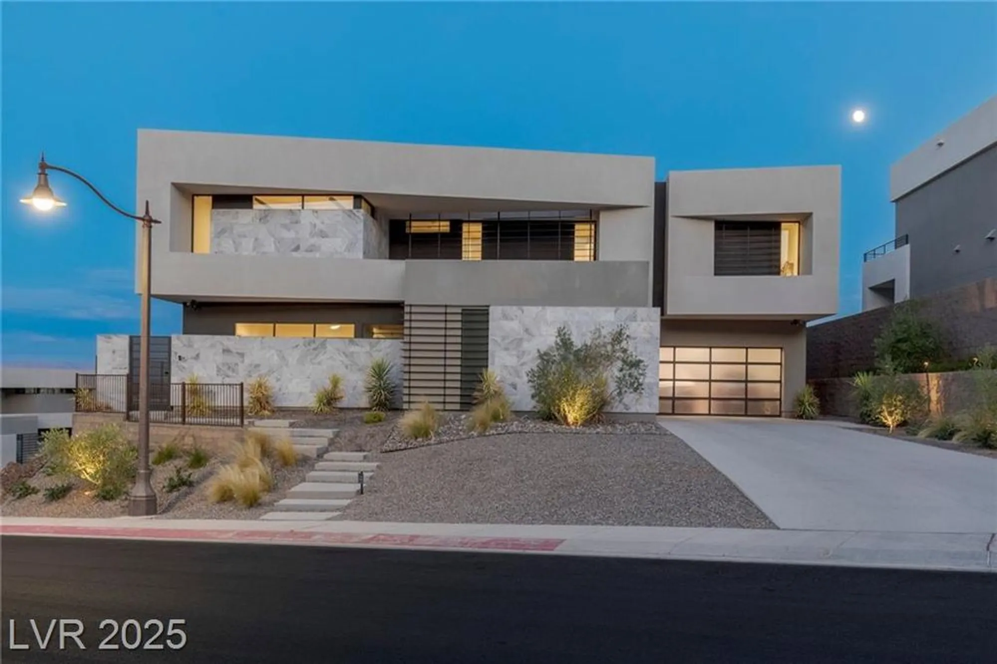 Property Slideshow image 63 of 85 | 53 falling ridge ln, Henderson, NV, 89011