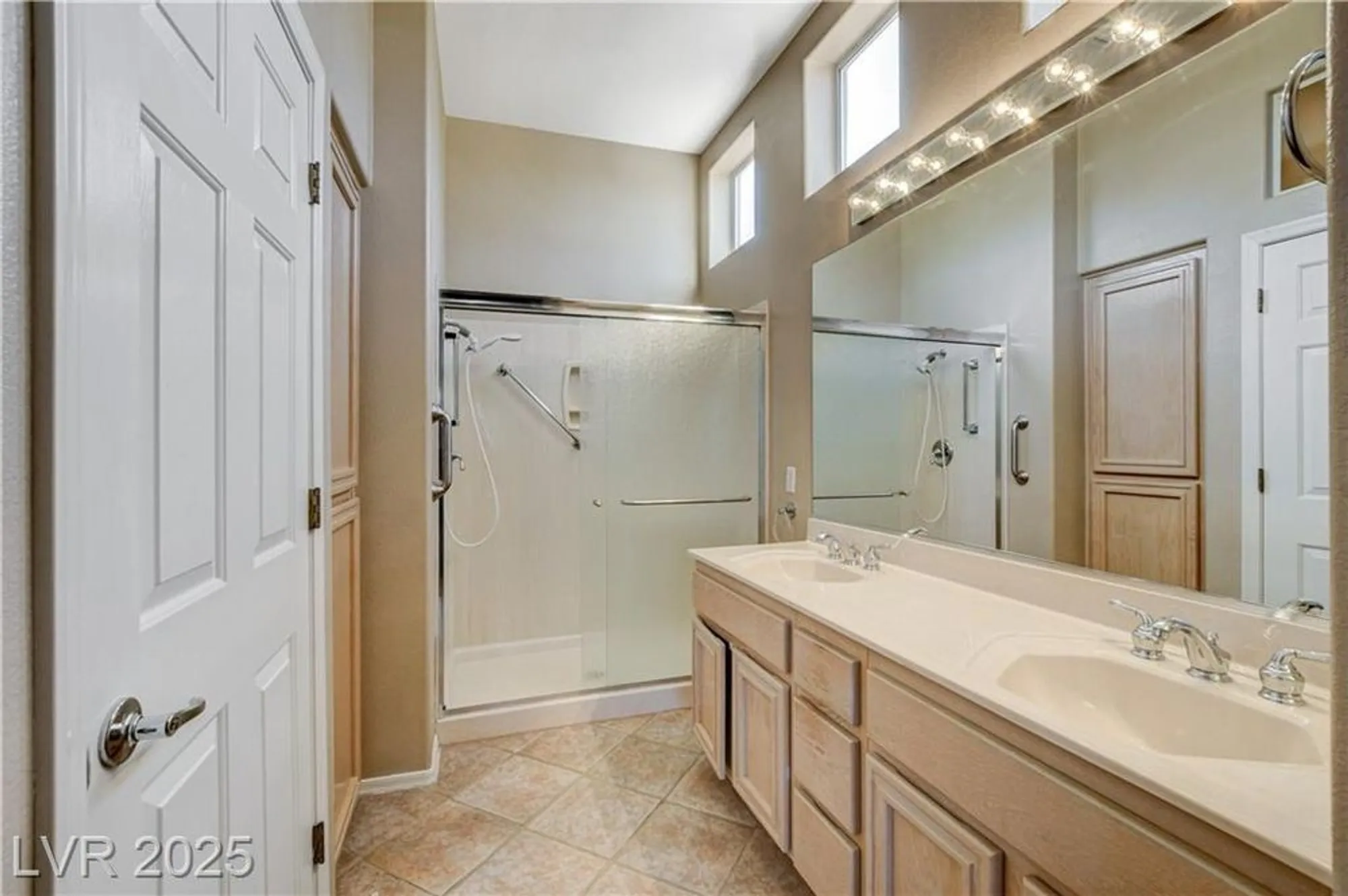 Property Slideshow image 39 of 74 | 1904 hot oak ridge st, Las Vegas, NV, 89134