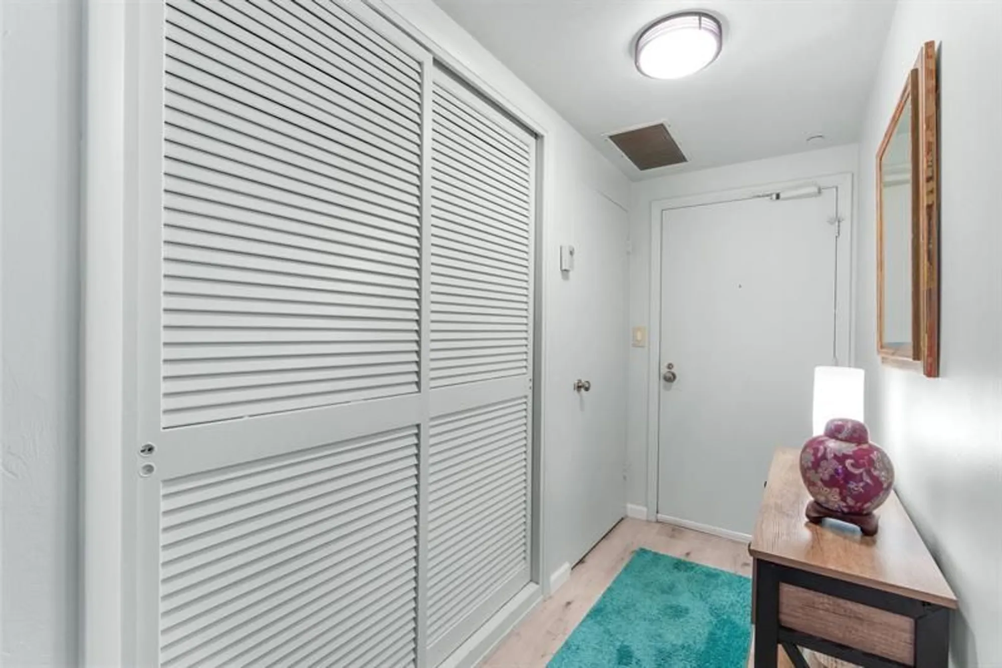 Property Slideshow image 10 of 40 | 3333 ne 34th st apt 412, Fort Lauderdale, FL, 33308